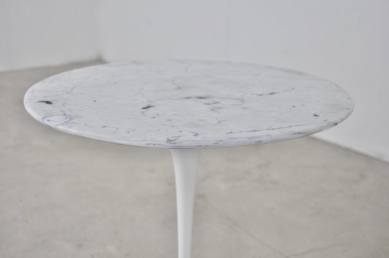 Side Table by Eero Saarinen for Knoll International, 1960s In Good Condition For Sale In Lasne, BE
