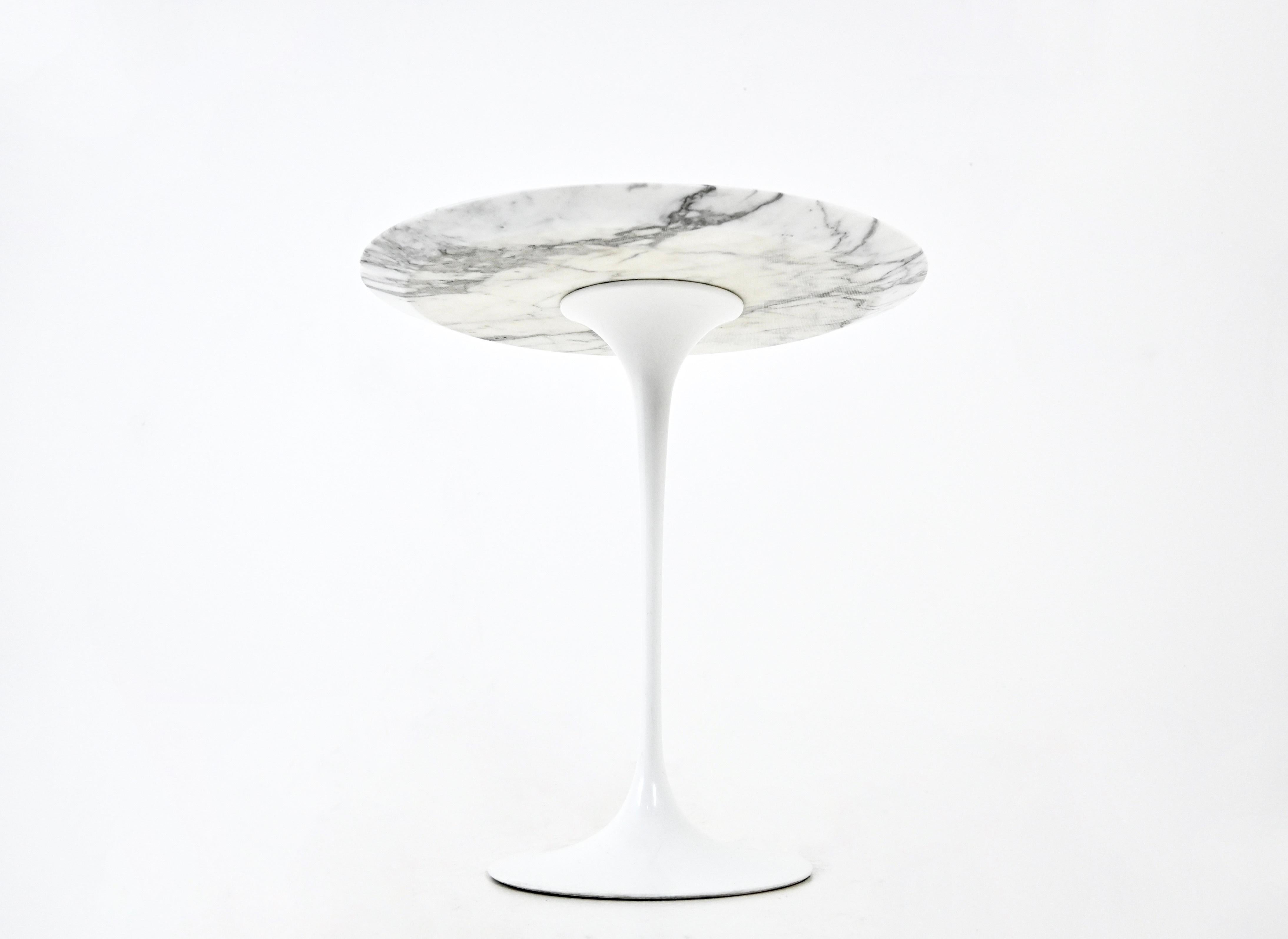Milieu du XXe siècle Table d'appoint d'Eero Saarinen pour Knoll International, années 1960