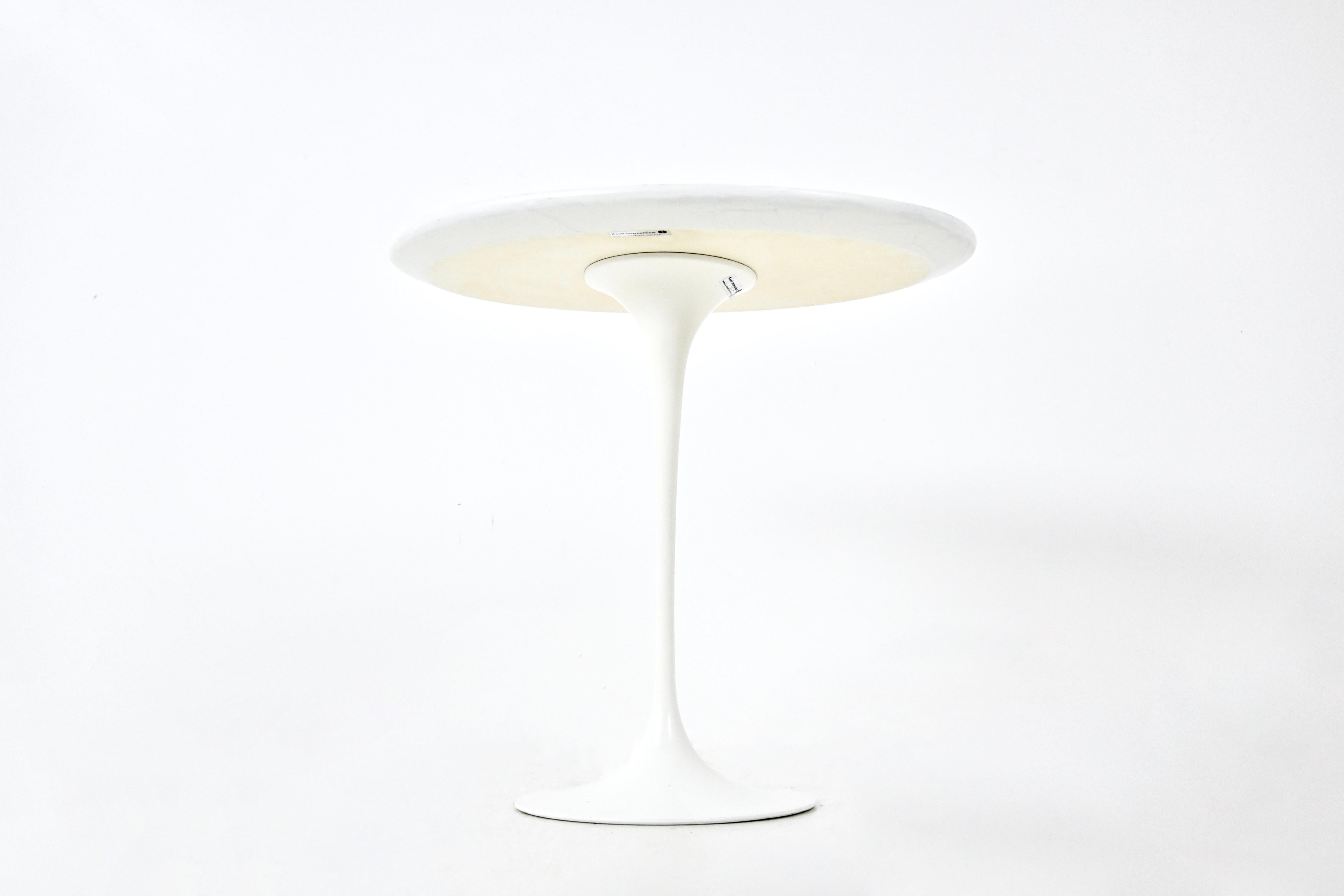 Beistelltisch von Eero Saarinen für Knoll International, 1960er Jahre (Mitte des 20. Jahrhunderts) im Angebot