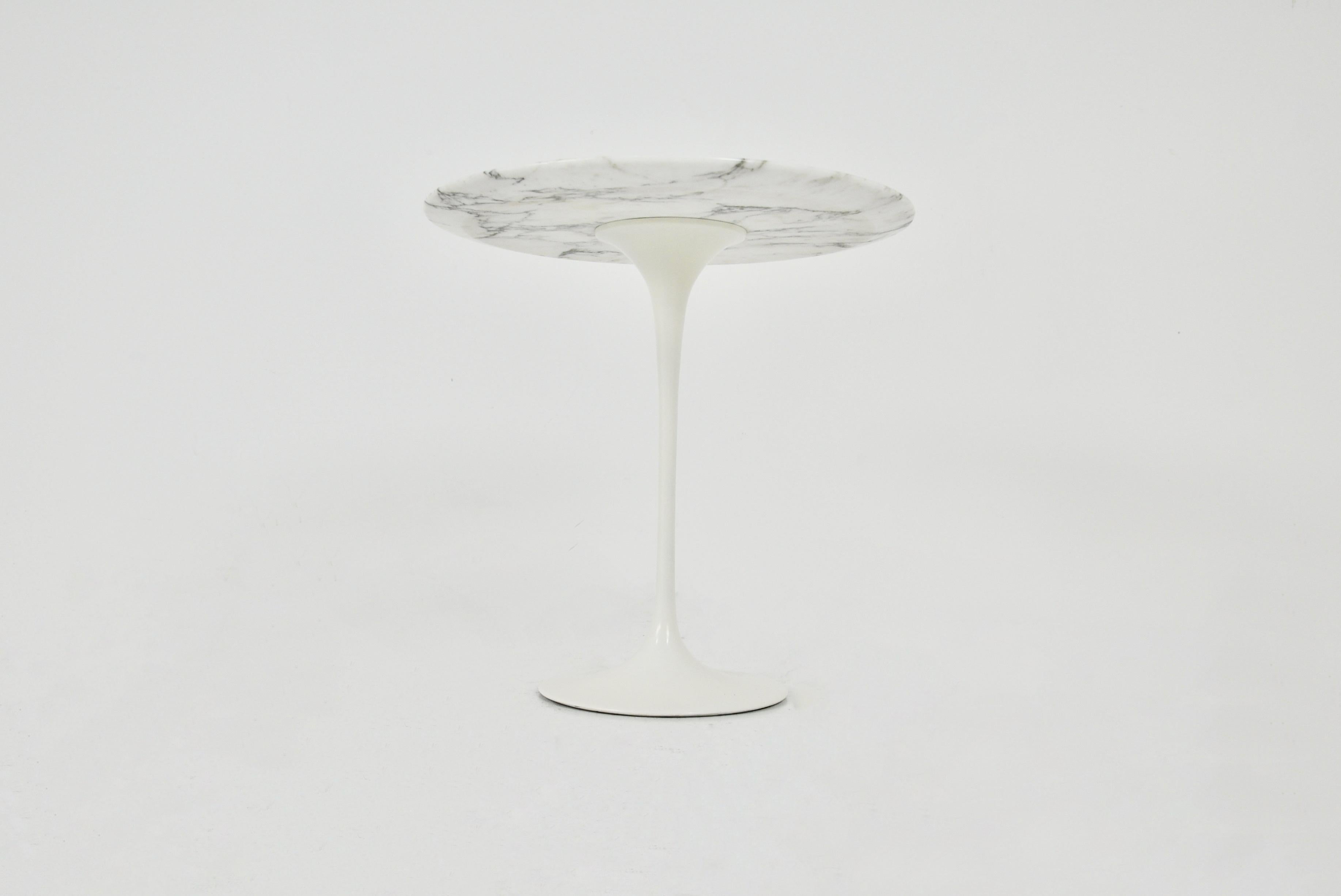 Aluminum Side Table by Eero Saarinen for Knoll International, 1960s For Sale