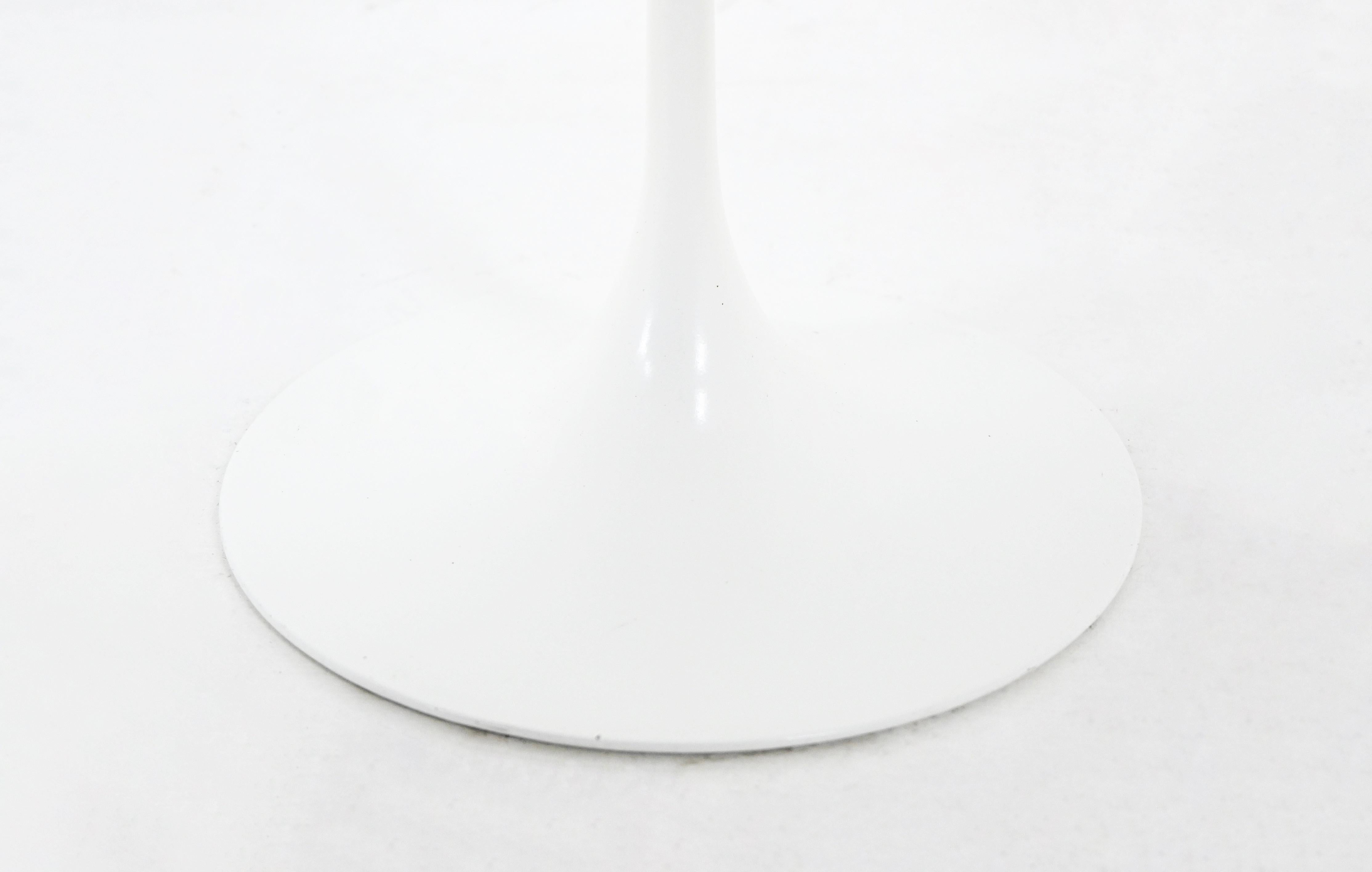 Beistelltisch von Eero Saarinen für Knoll International, 1960er Jahre (Aluminium) im Angebot