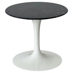 Vintage Side table by Eero Saarinen for Knoll International 1960s