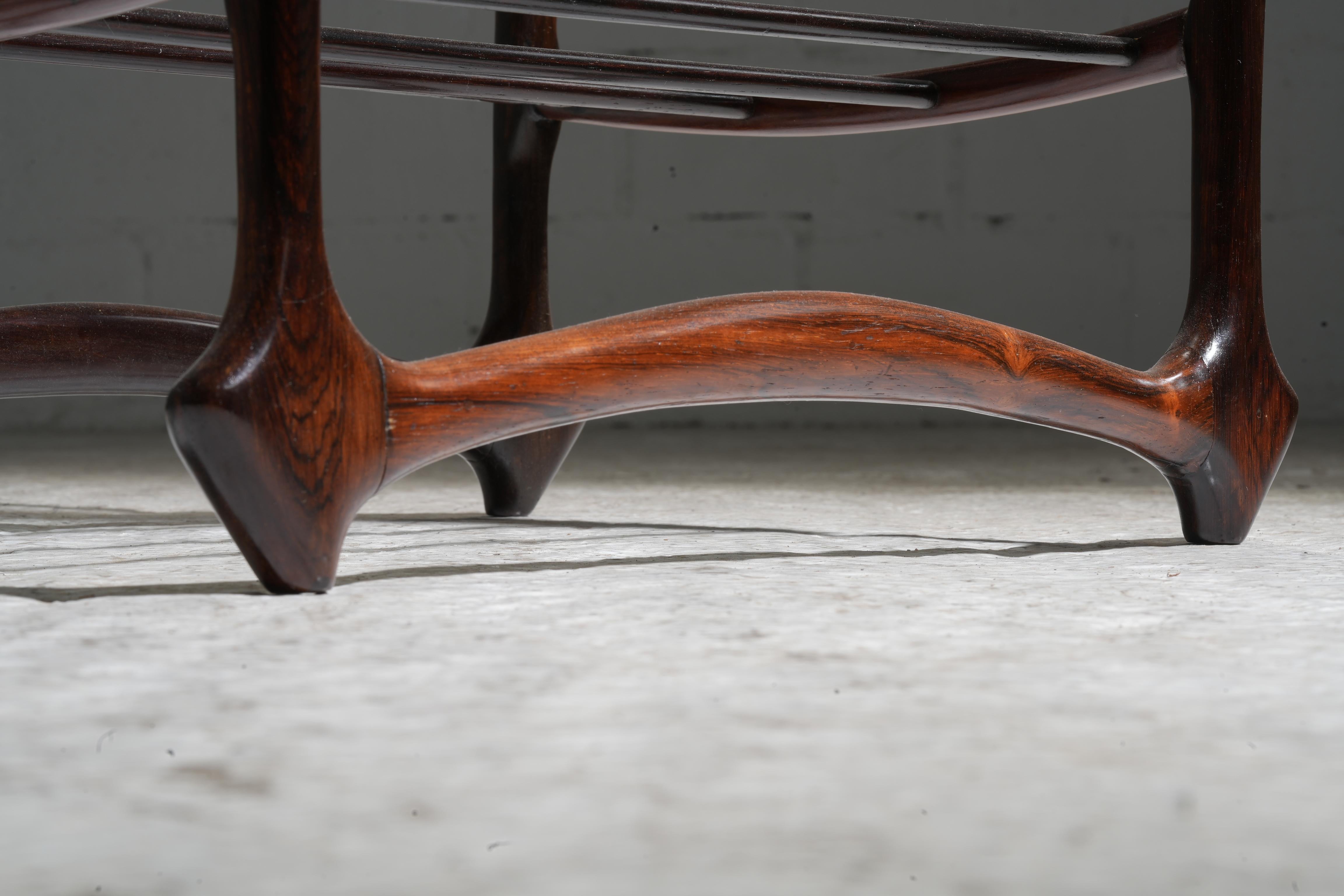 Table d'appoint Giuseppi Scapinelli, en bois et verre, Brésil, années 1950 en vente 3