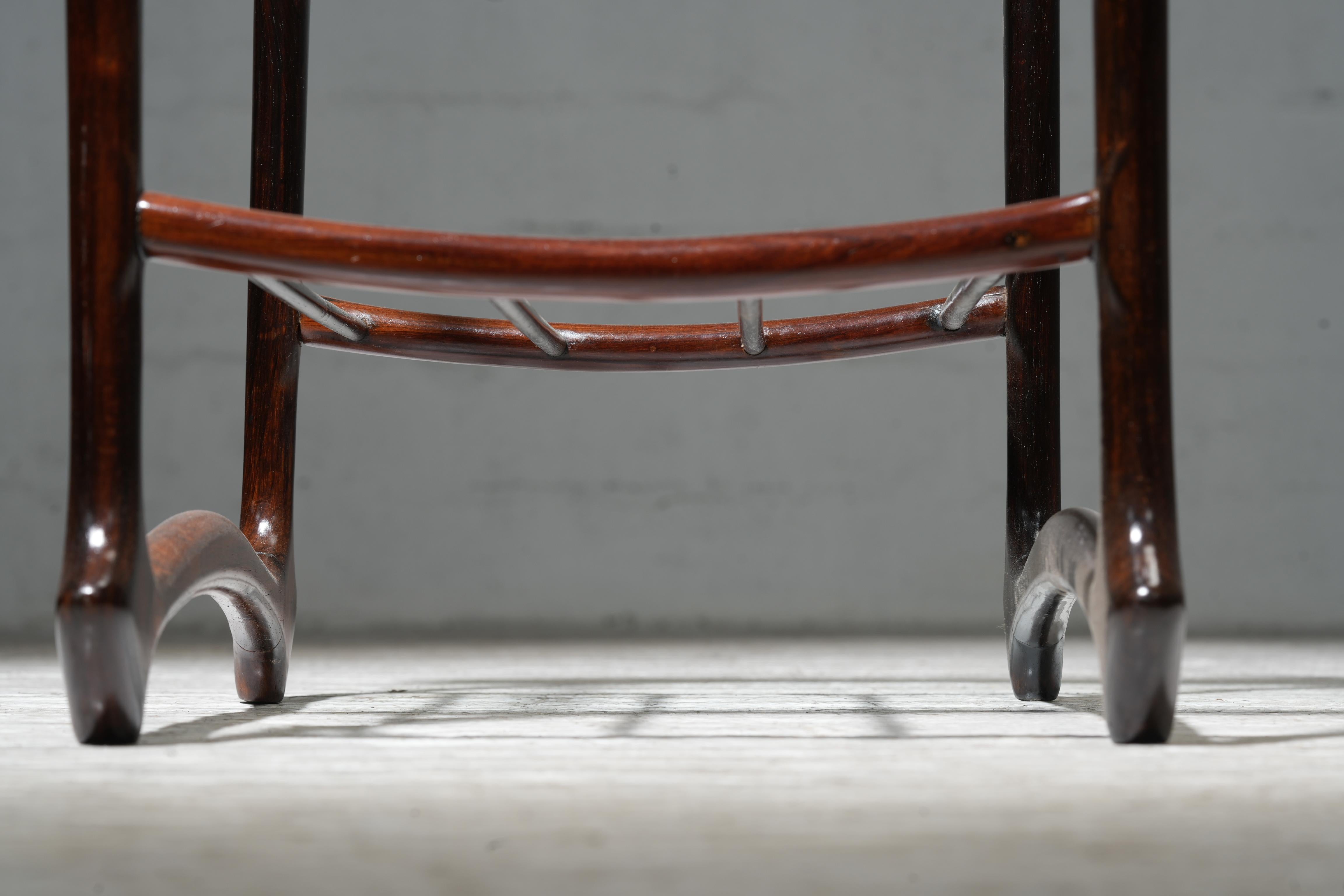 Table d'appoint Giuseppi Scapinelli, en bois et verre, Brésil, années 1950 en vente 1