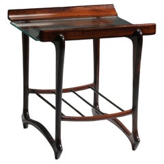 Mesa auxiliar de Giuseppi Scapinelli, en madera y cristal, Brasil, años 50