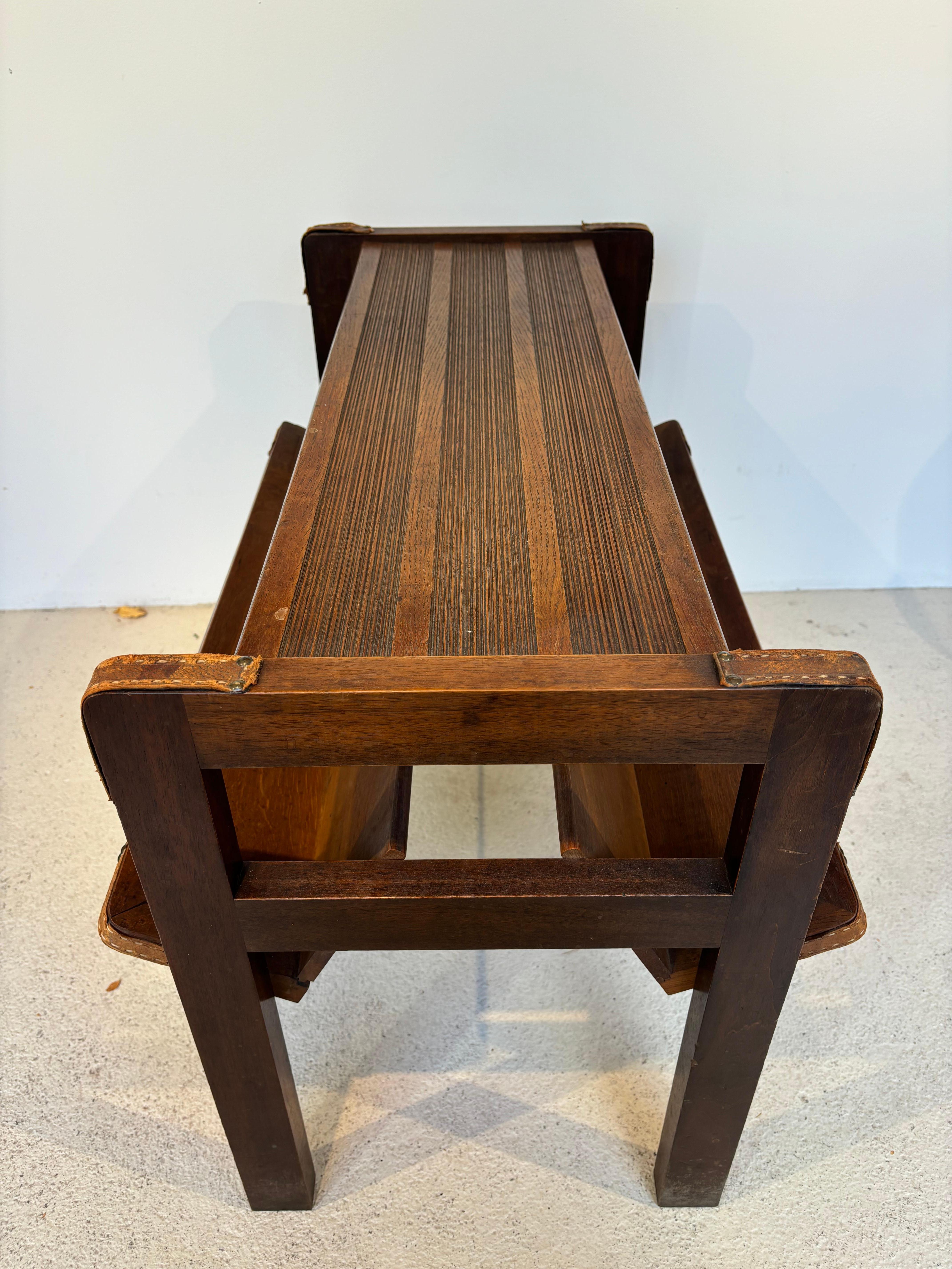 Mesa auxiliar de Jacques Adnet en venta 3