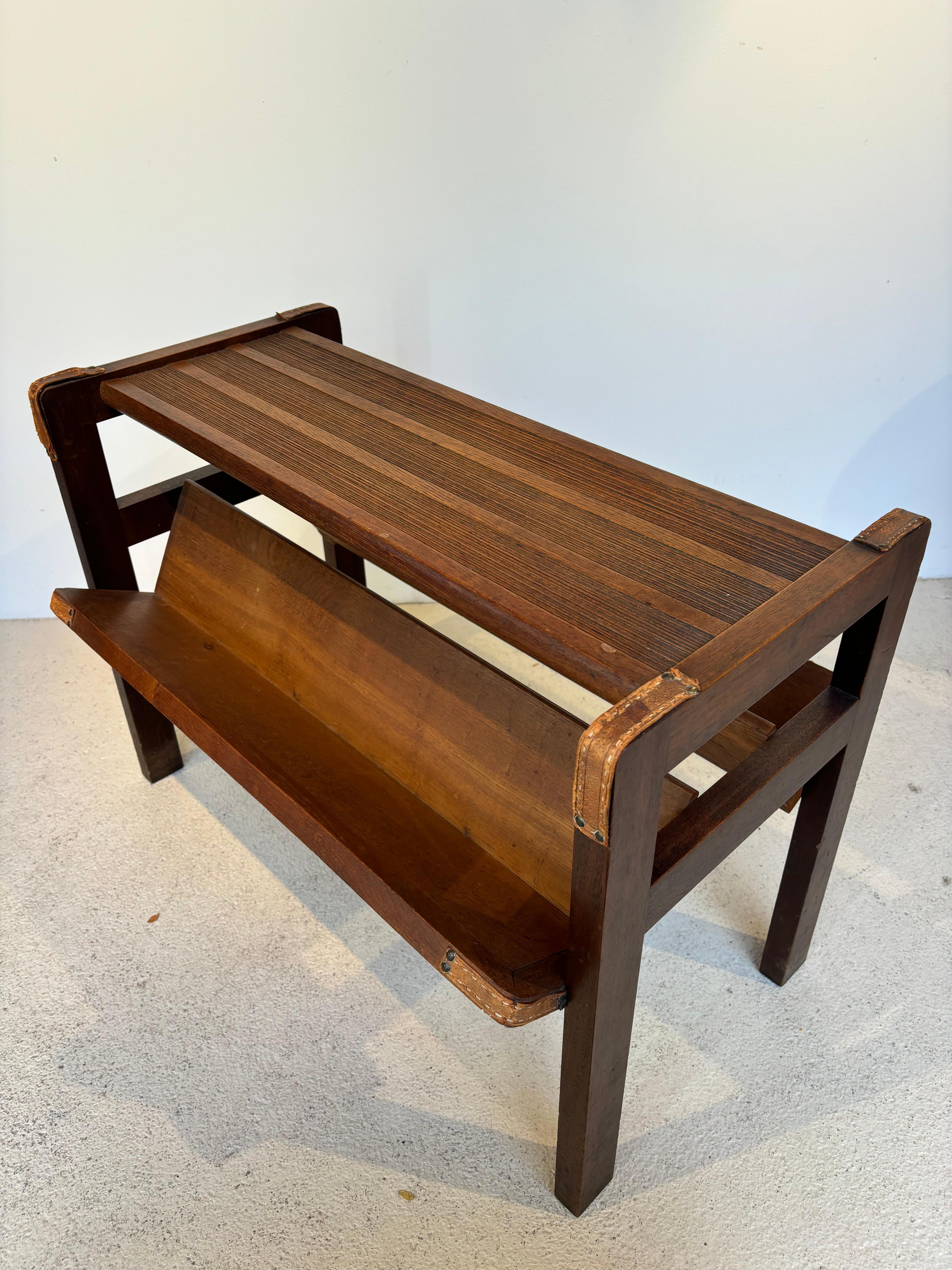 Mesa auxiliar de Jacques Adnet en venta 5