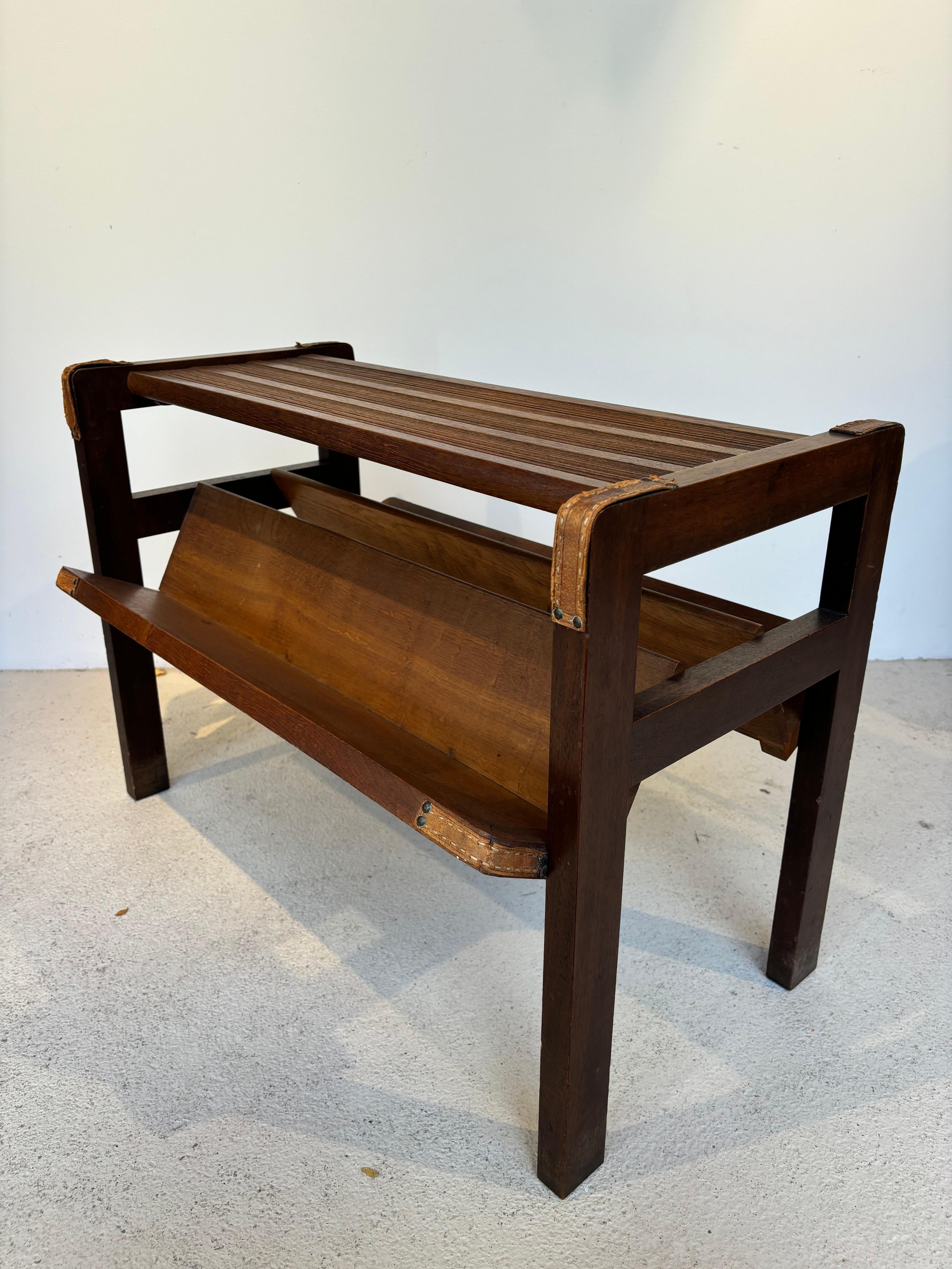 Mesa auxiliar de Jacques Adnet en venta 6