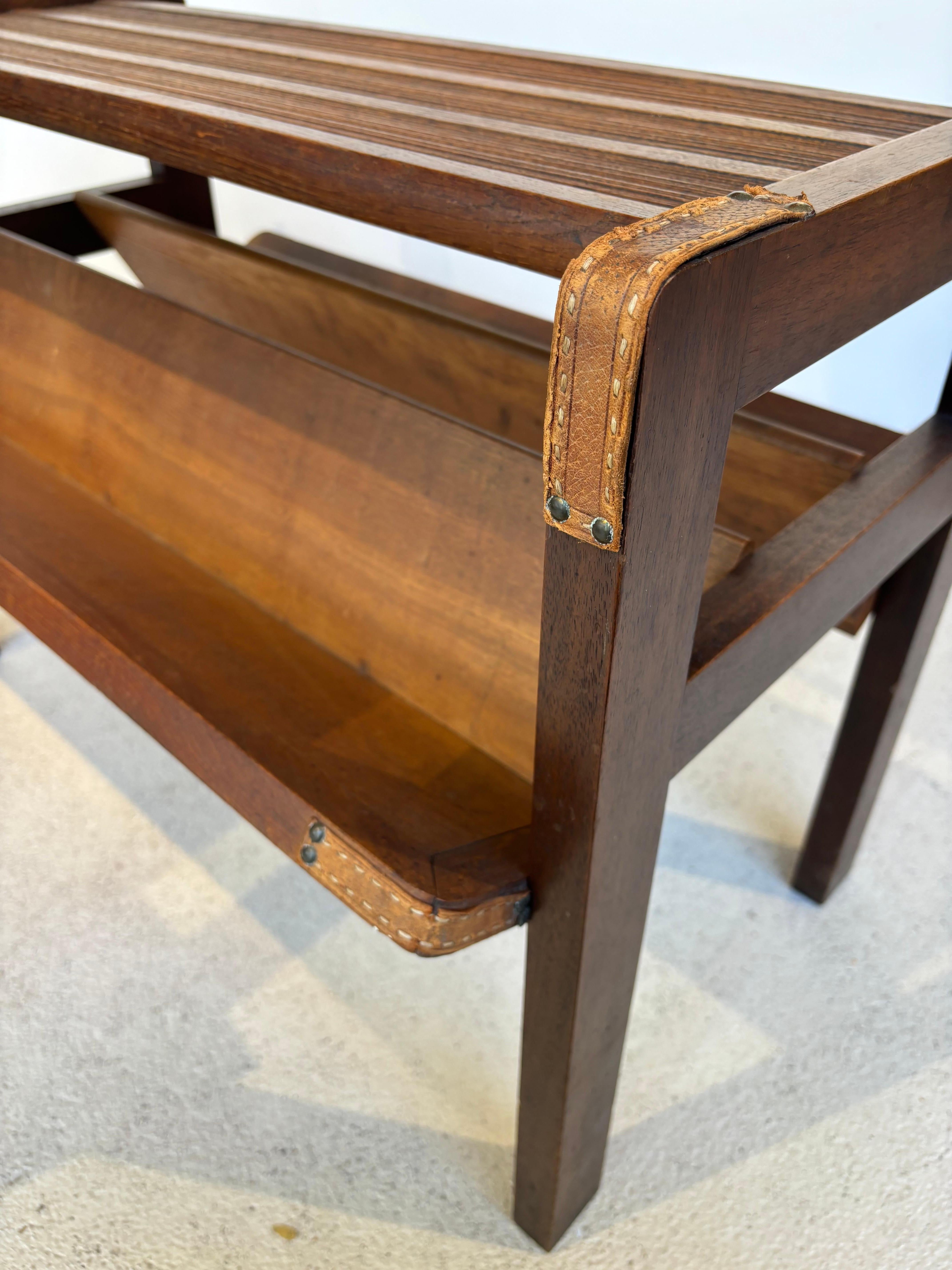 Mesa auxiliar de Jacques Adnet en venta 8