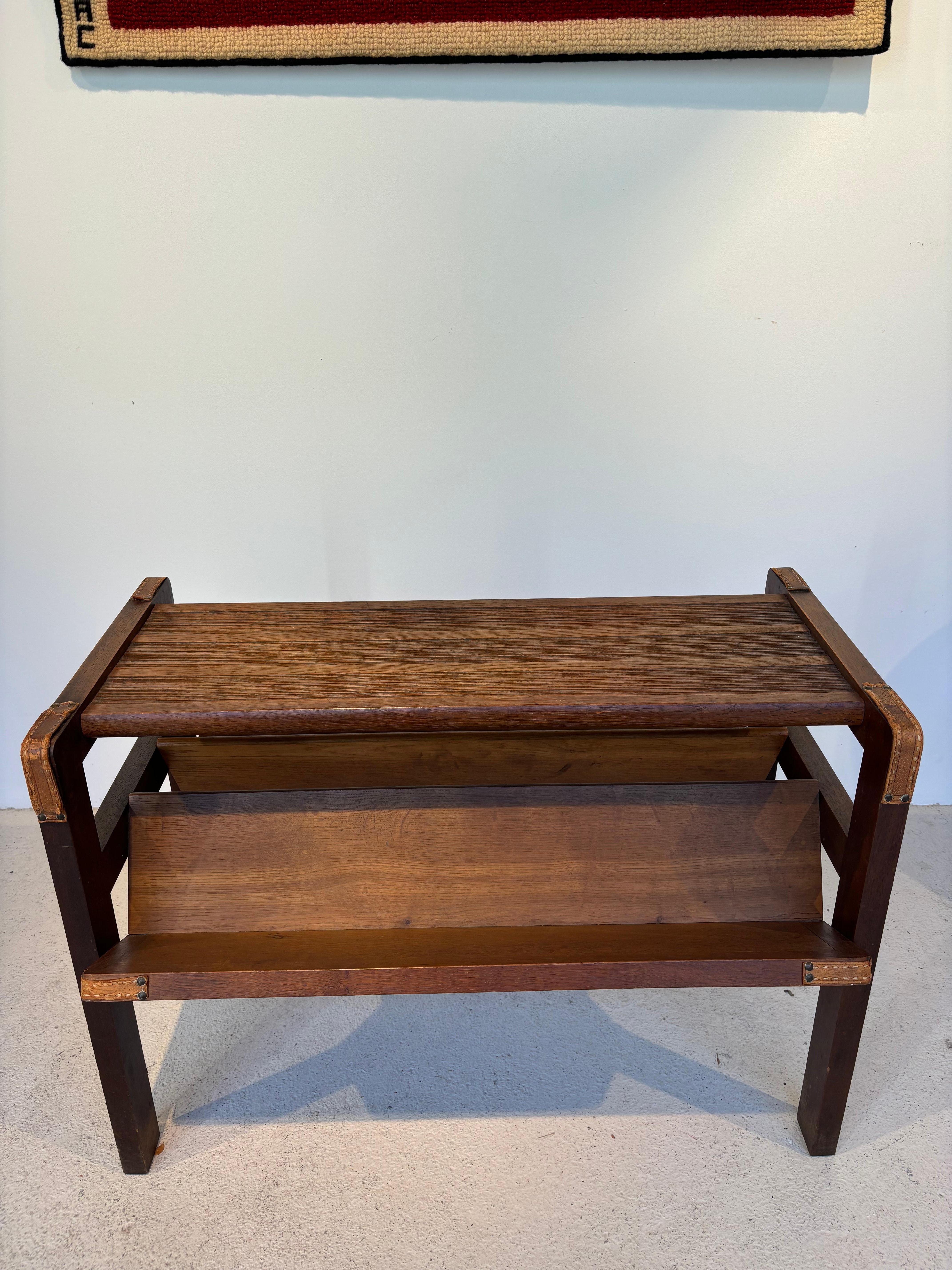 Mesa auxiliar de Jacques Adnet en venta 11