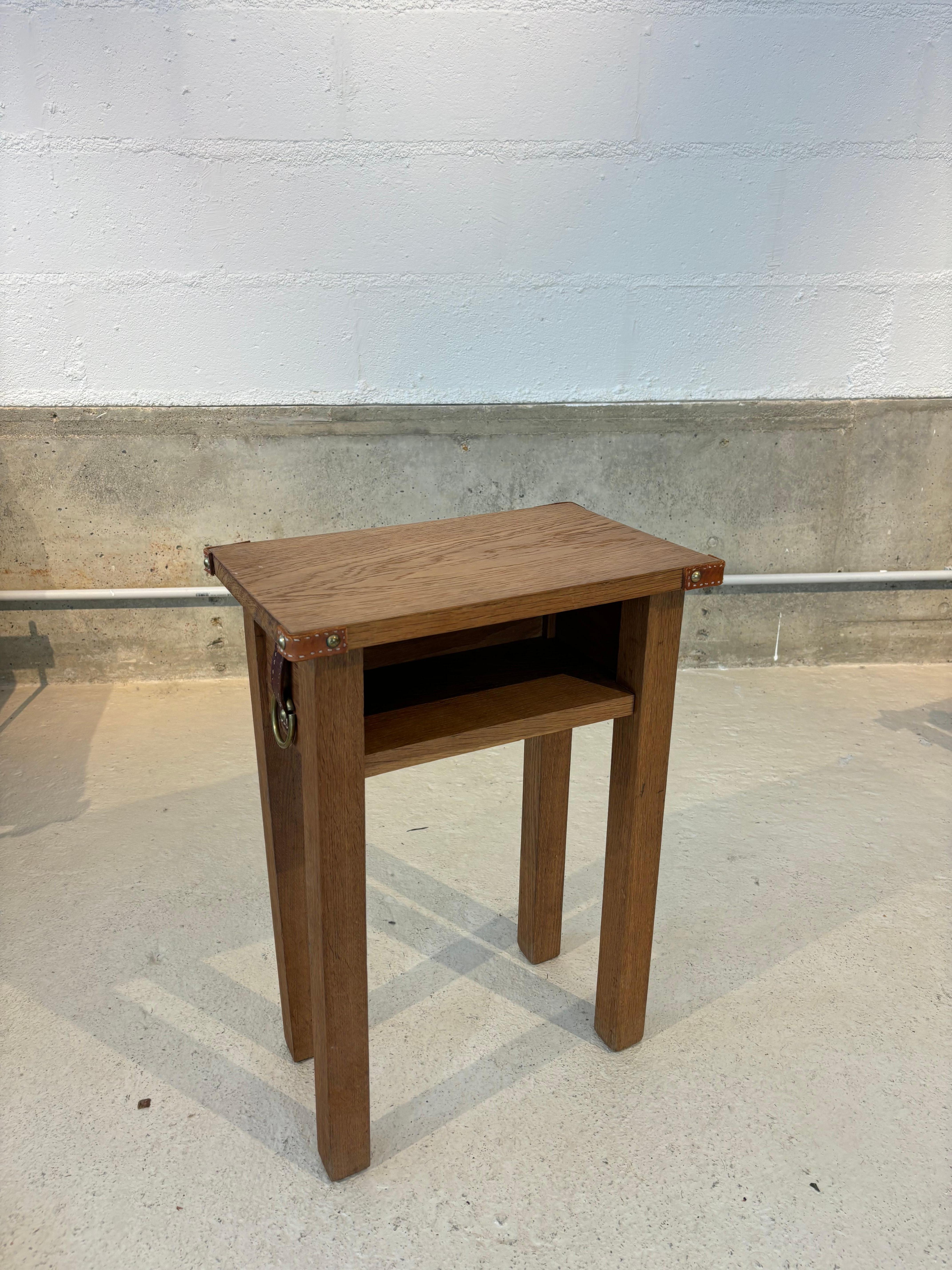 Side table by Jacques Adnet In Good Condition For Sale In SAINT-OUEN-SUR-SEINE, FR
