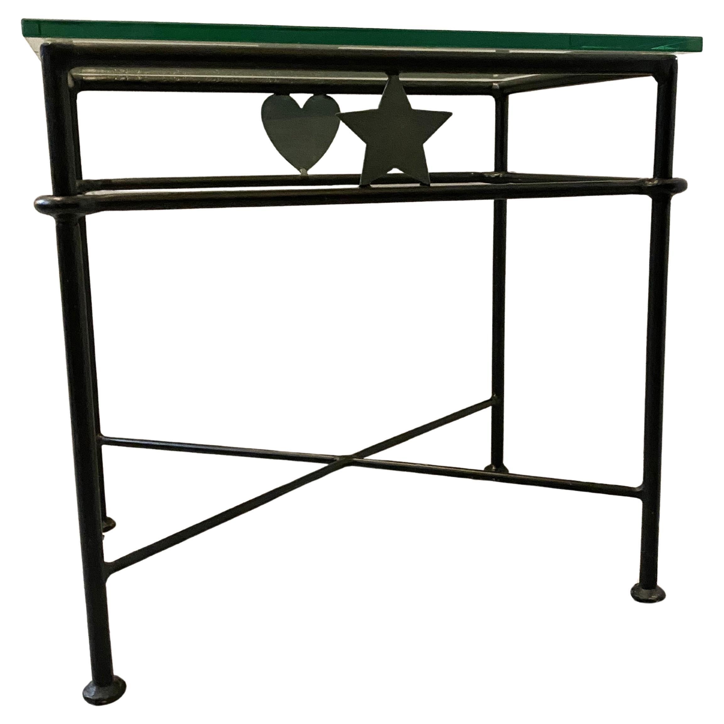 Mesa auxiliar de Jean-Charles de Castelbajac para Ligne Roset, Francia, años 90