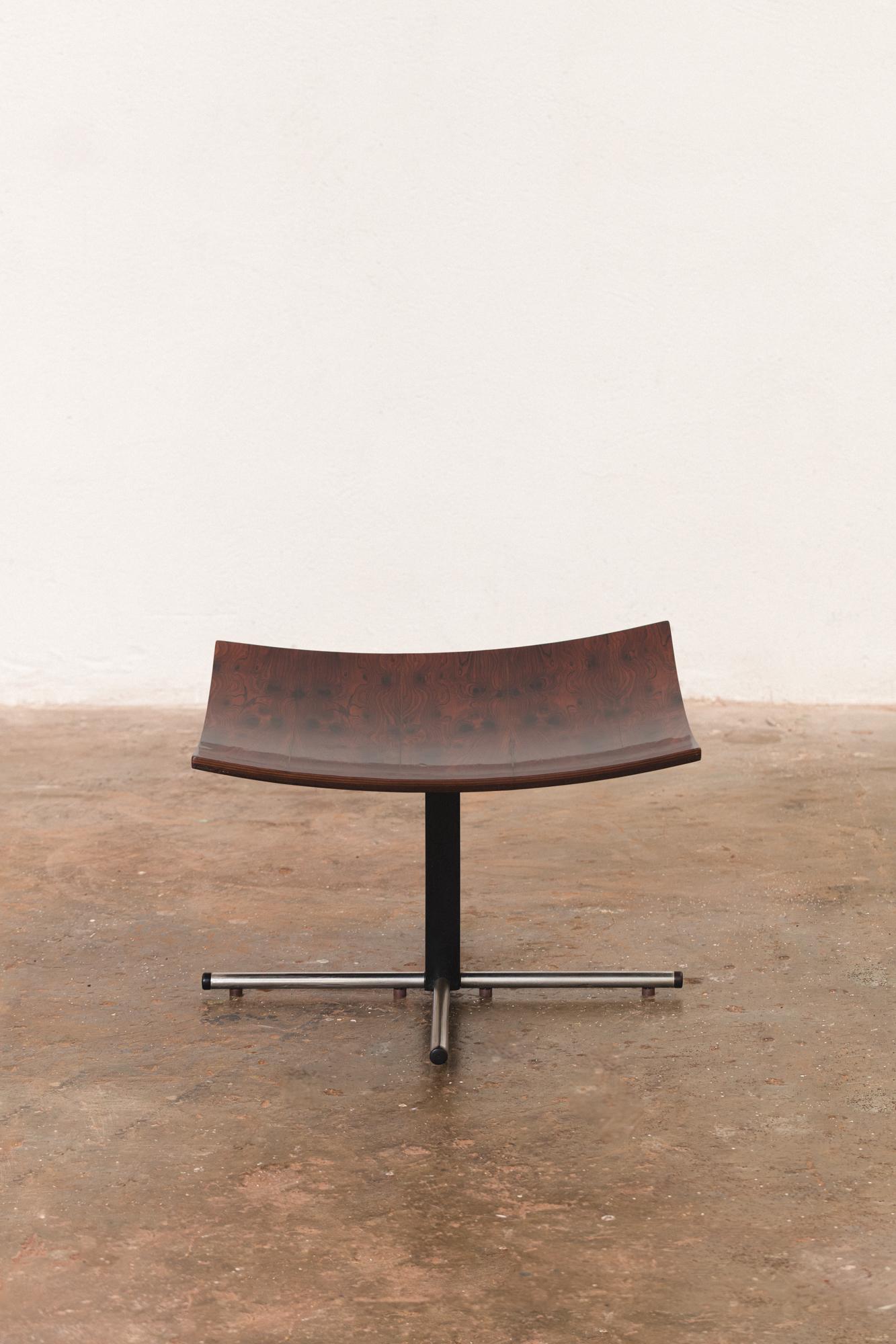 Mid-Century moderno Tavolino di Jorge Zalszupin in vendita