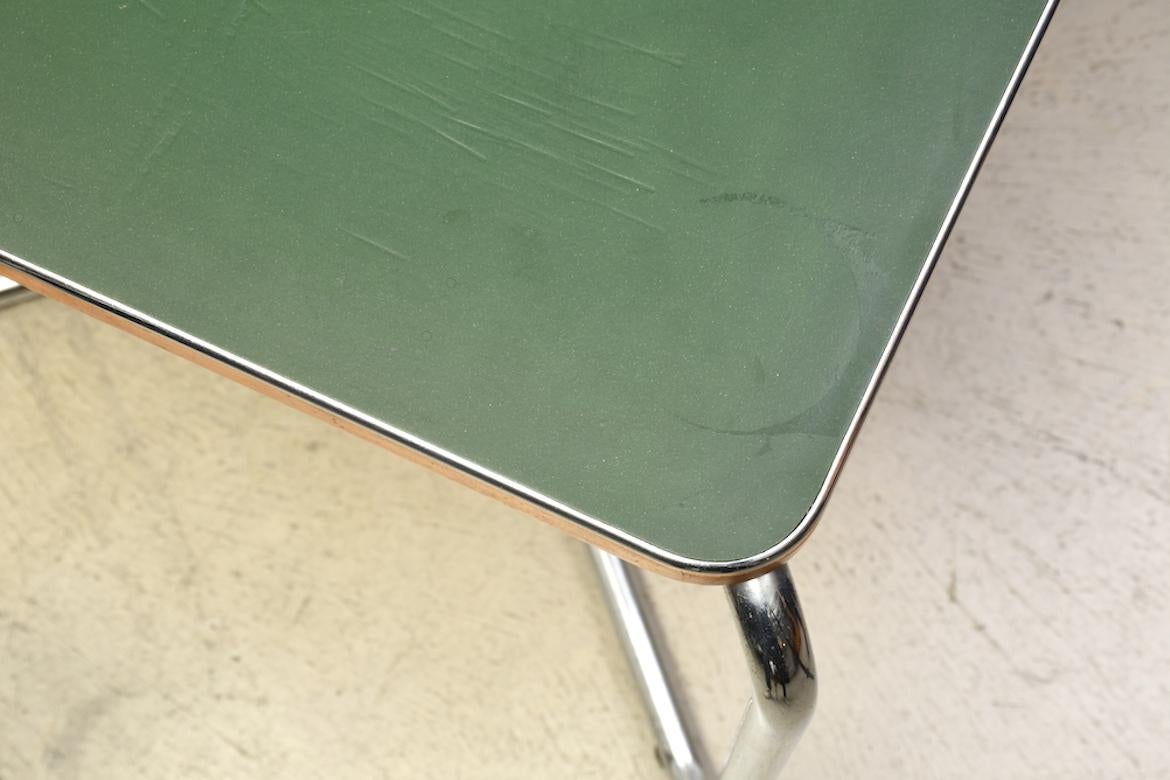 Side table by Marcel Breuer for Bigla 1930s green linoleum tubular steel For Sale 1