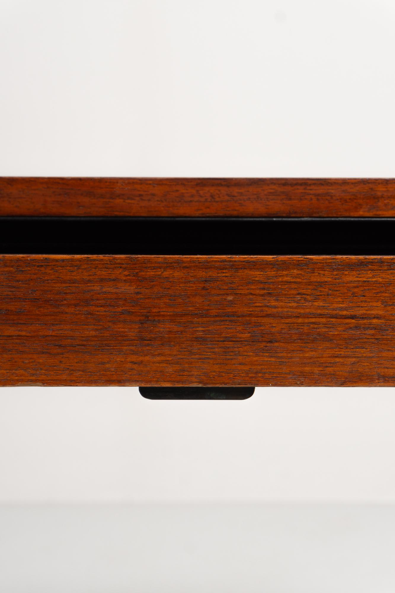 Mesa auxiliar de Osvaldo Borsani, hacia 1960 mediados del siglo XX en venta