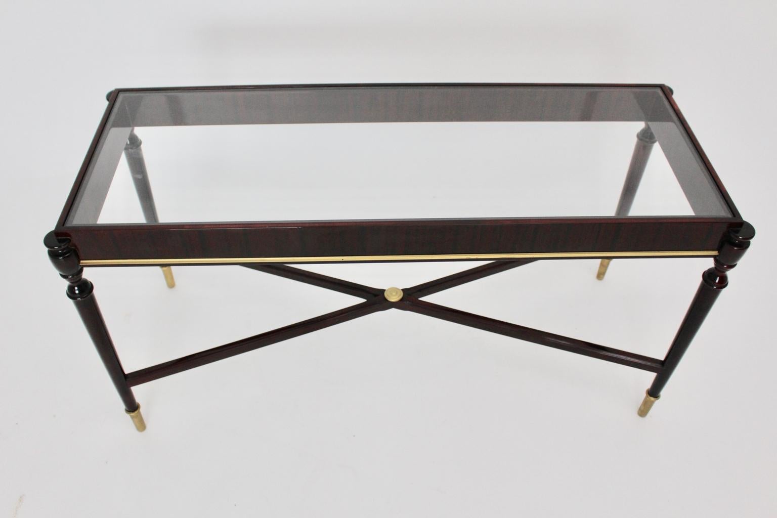 20th Century Mid-Century Modern Vintage Coffee Table Attributed to Paolo Buffa, Italy 1940s For Sale