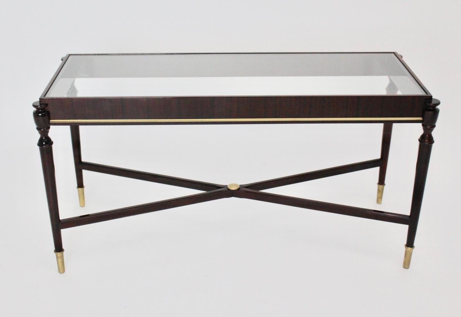 Mid-Century Modern Vintage Coffee Table Attributed to Paolo Buffa, Italy 1940s For Sale 2