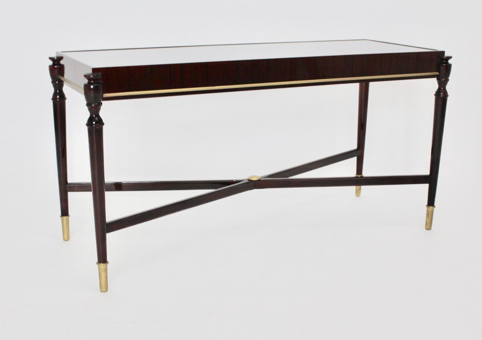 Mid-Century Modern Vintage Coffee Table Attributed to Paolo Buffa, Italy 1940s For Sale 3