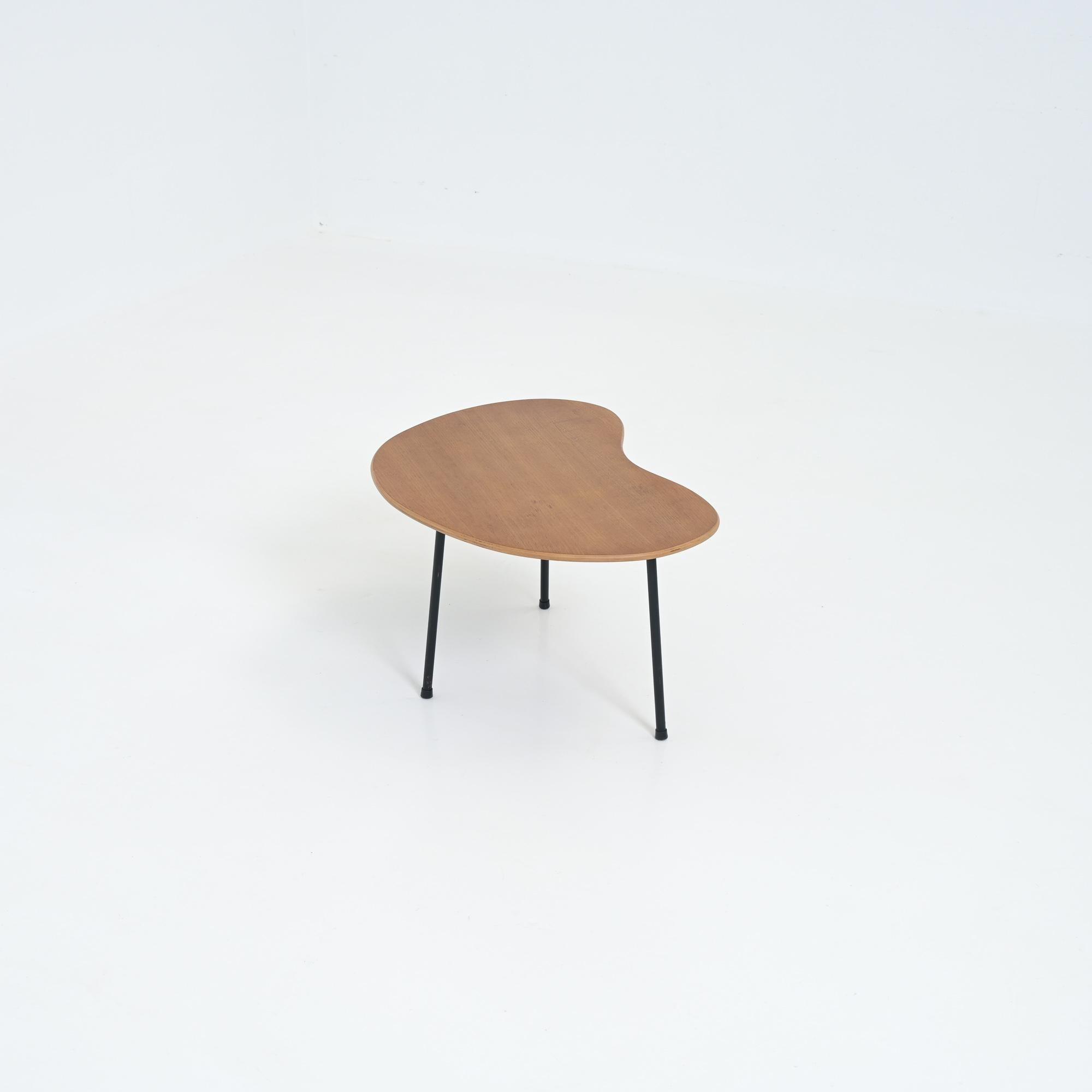 Side table by Pierre Guariche for Trefac / Meuro In Good Condition For Sale In Vlimmeren, BE