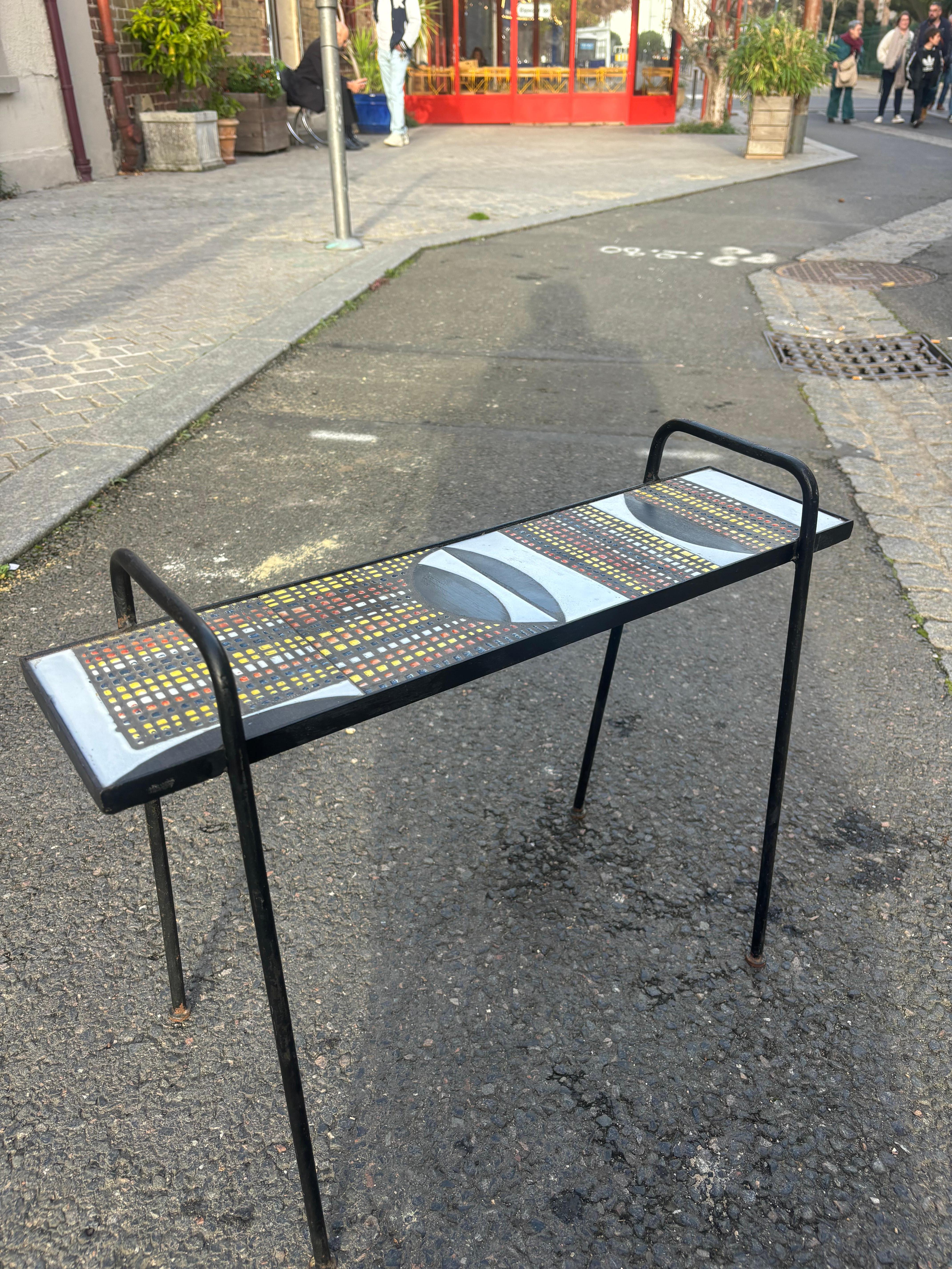 Mid-Century Modern Side table by Roger Capron en vente