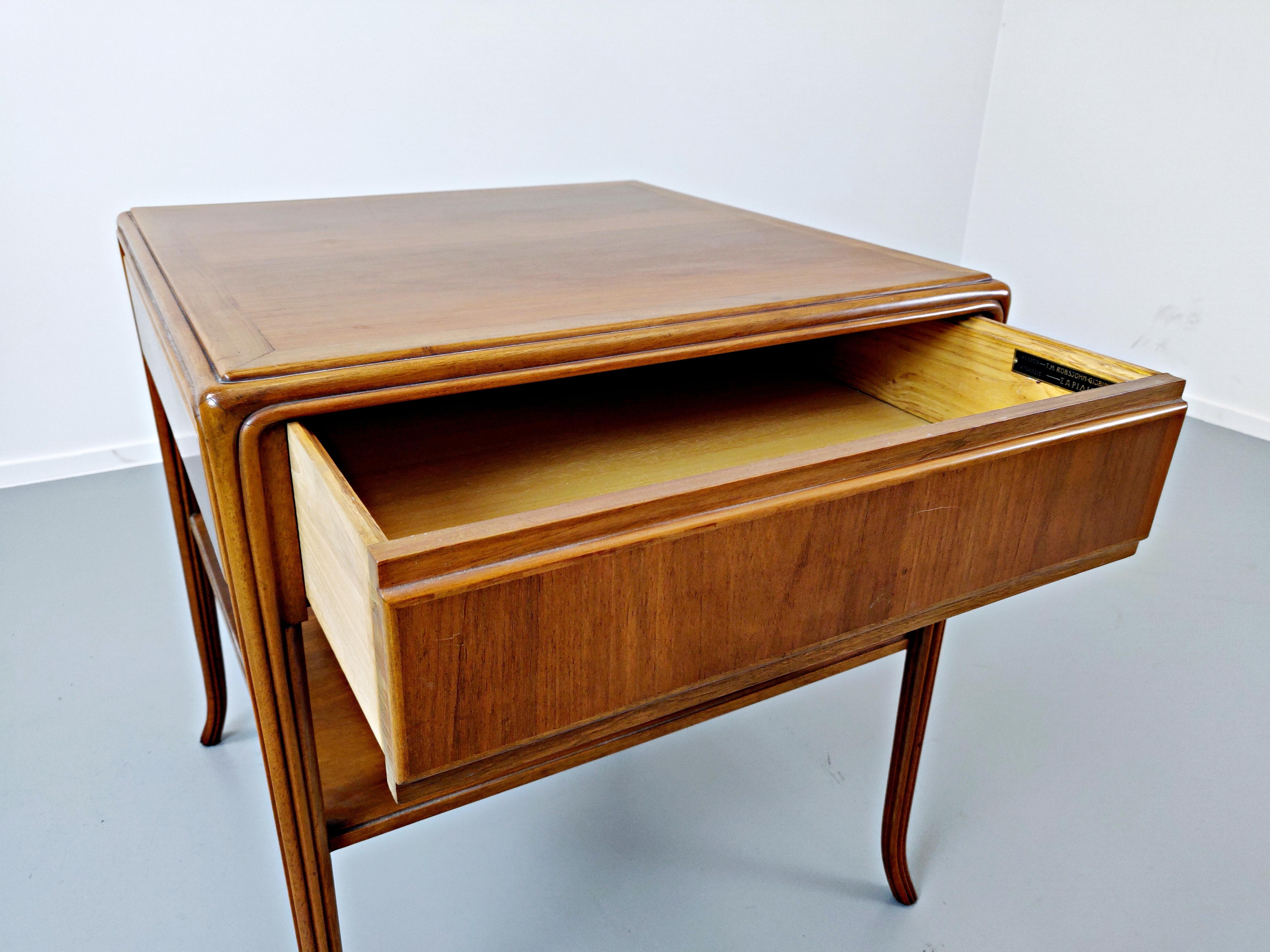 Side Table by T.H. Robsjohn-Gibbings for Saridis In Good Condition In Brussels, BE
