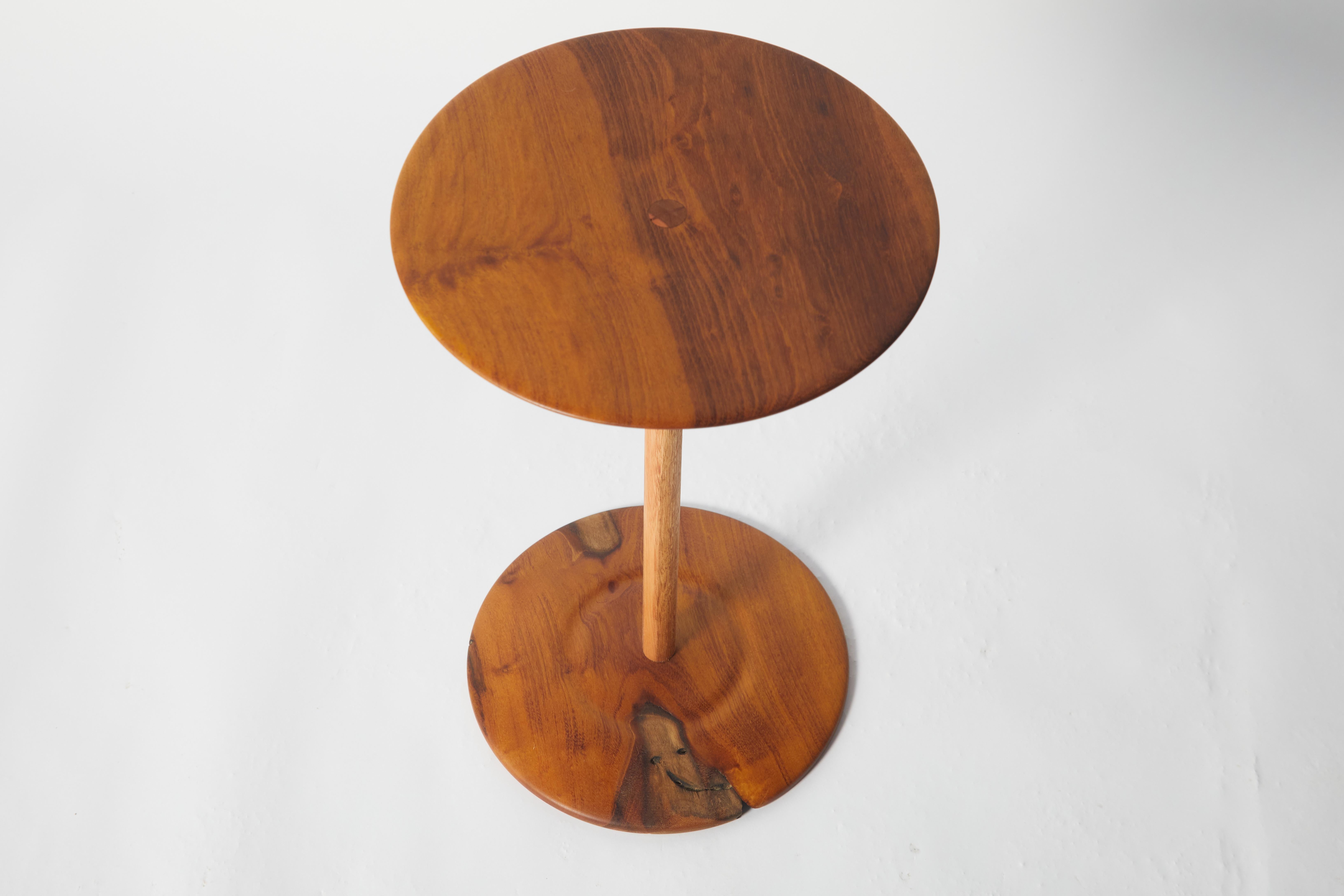 'Cerchi' Side Table - André  Bianco- Brazilian Design  For Sale 1