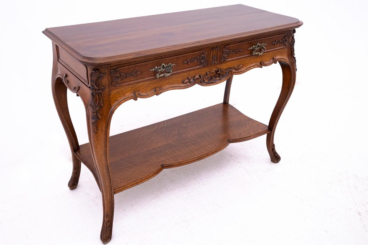 Side table / console, France, circa 1910.

Very good condition, oak wood.

dimensions: height 95 cm, length 130 cm, depth 55 cm