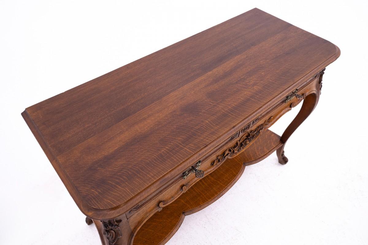 Early 20th Century Side table / console, France, circa 1910. For Sale