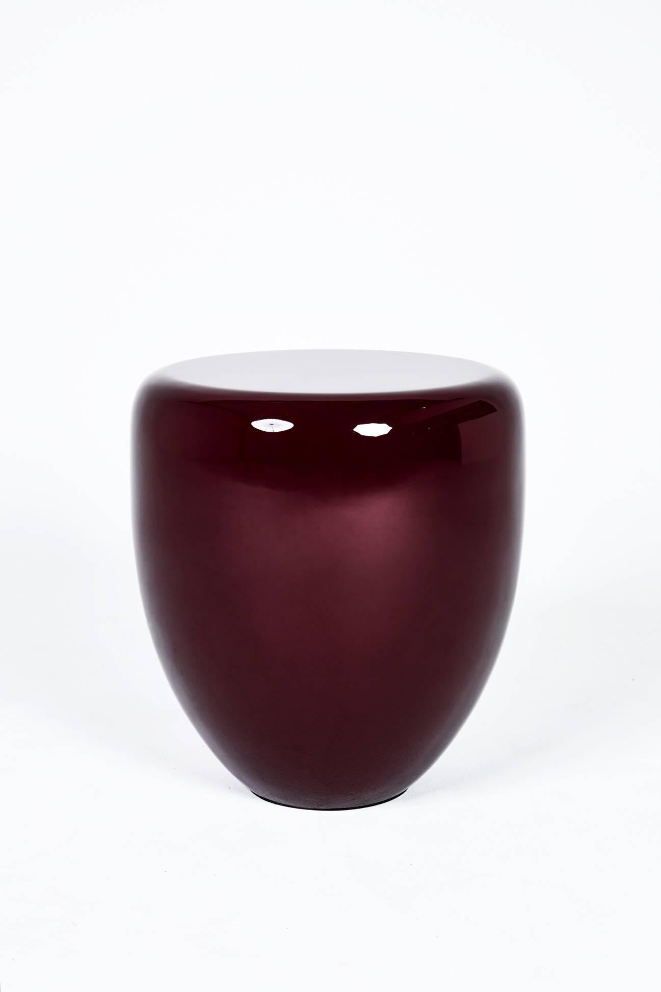 Mesa Auxiliar, Granate Profundo DOT S de Reda Amalou Design, - Lacado brillante o mate Minimalista en venta