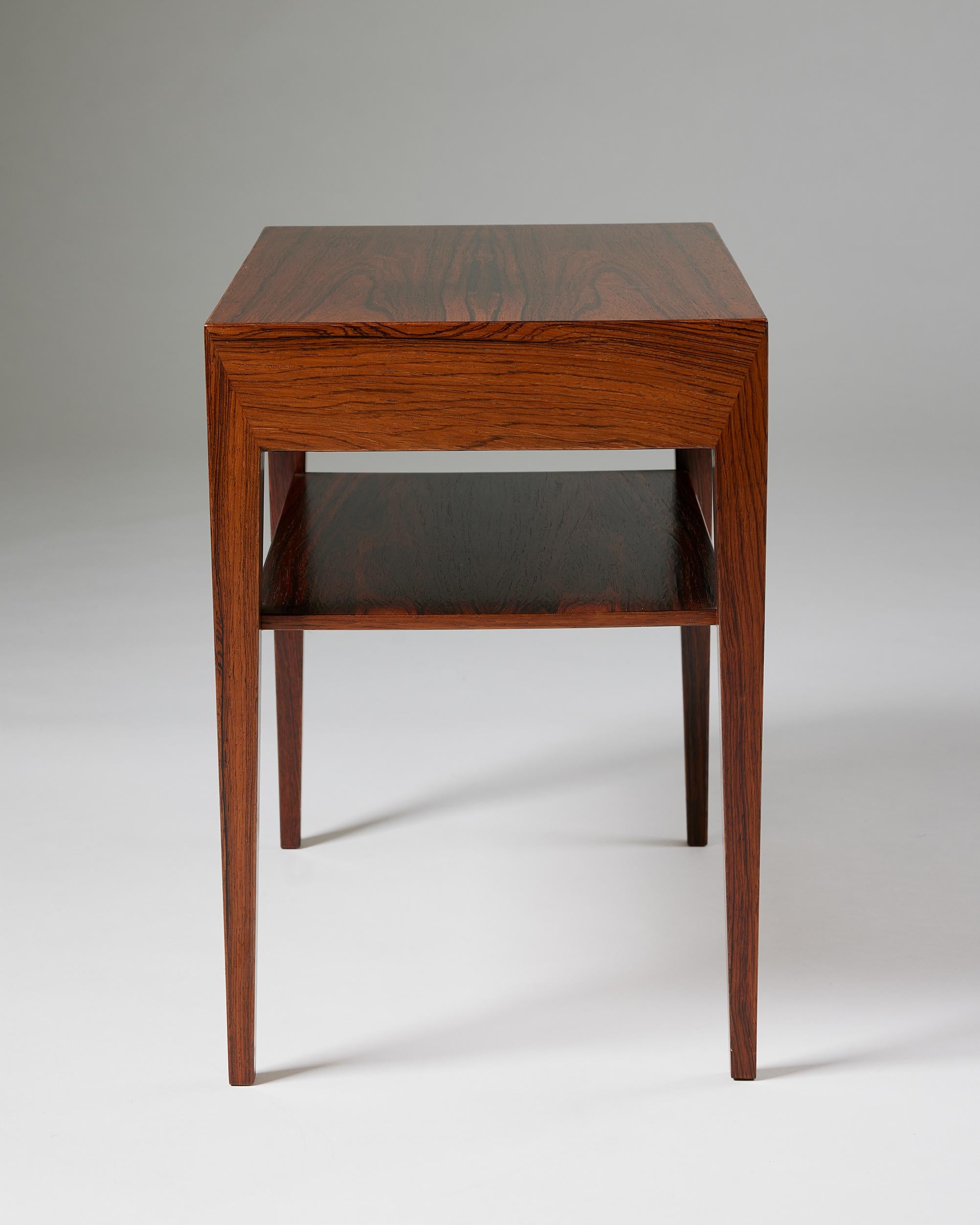 Danois Table d'appoint Designée par Severin Hansen Jr. pour Haslev Möbelsnedkeri, Danemark en vente