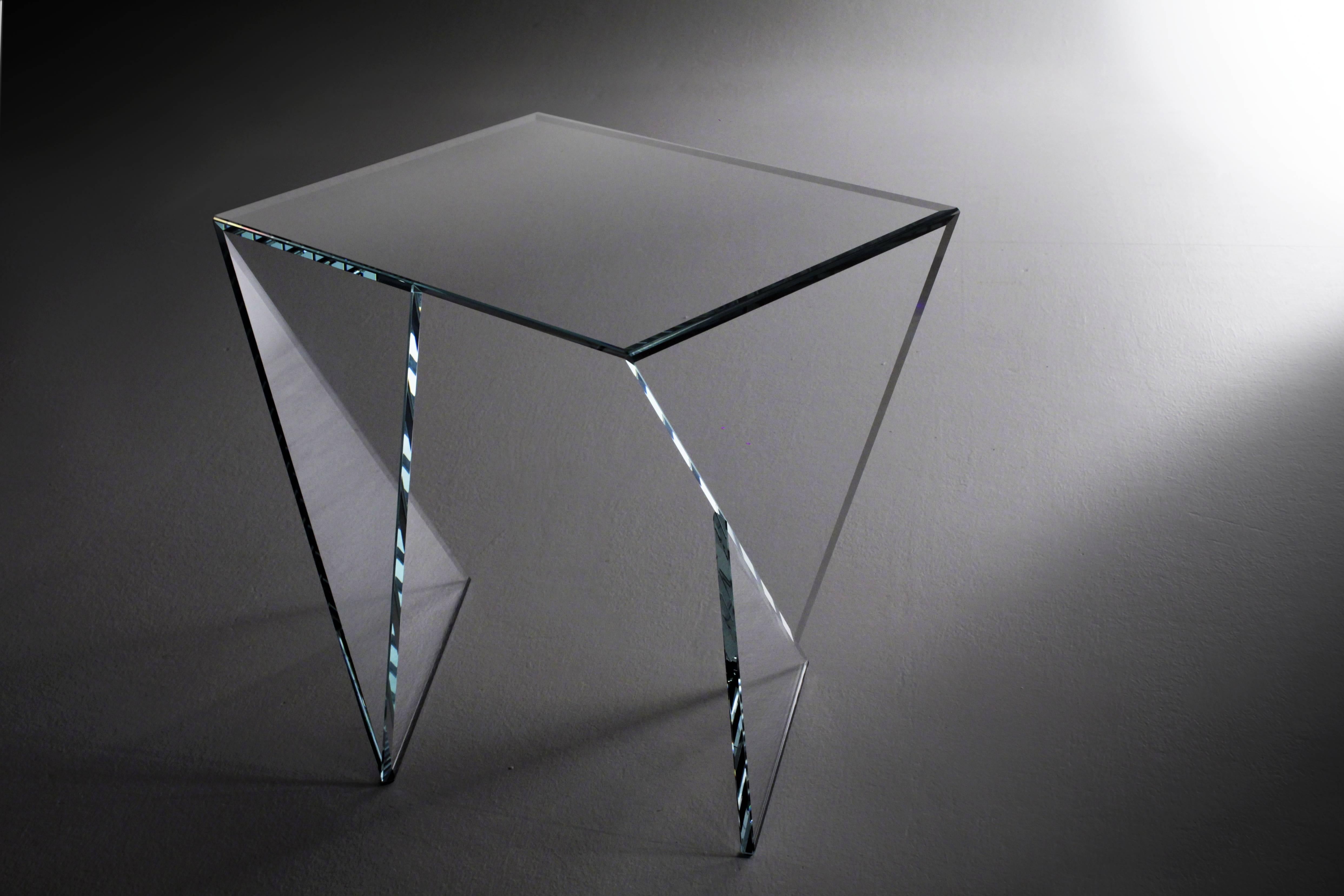 Table d'appoint Table d'extrémité Verre Cristal Edition Limitée Design Italien Contemporain en vente 1