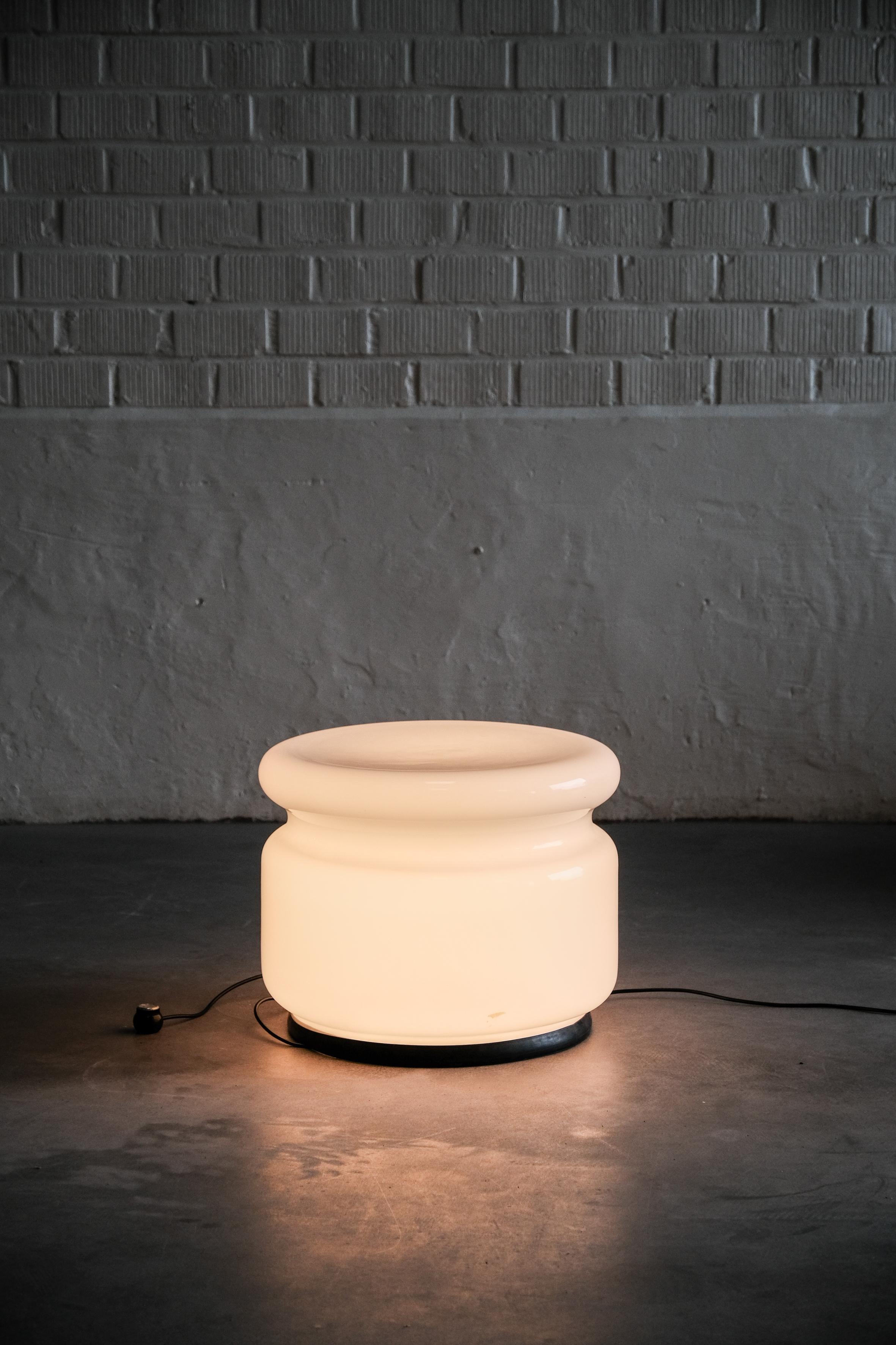 20th Century Side table / floorlamp by Leucos Itlay 1970s