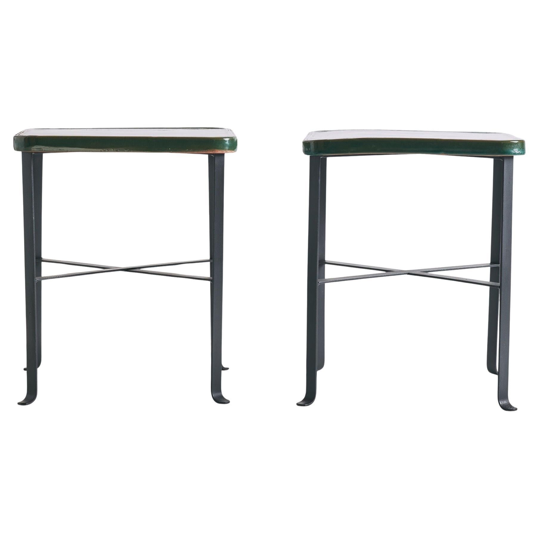 Table d'appoint de David Gil pour Bennington Potters
