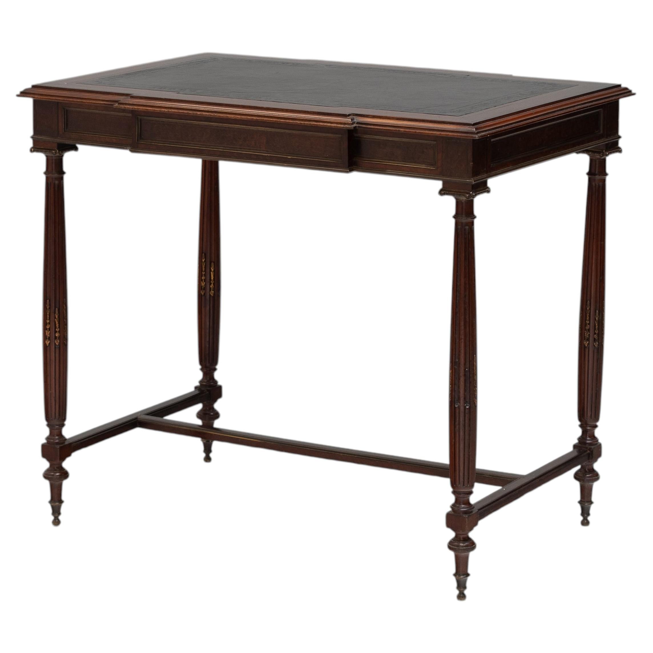 Table d'appoint en vente