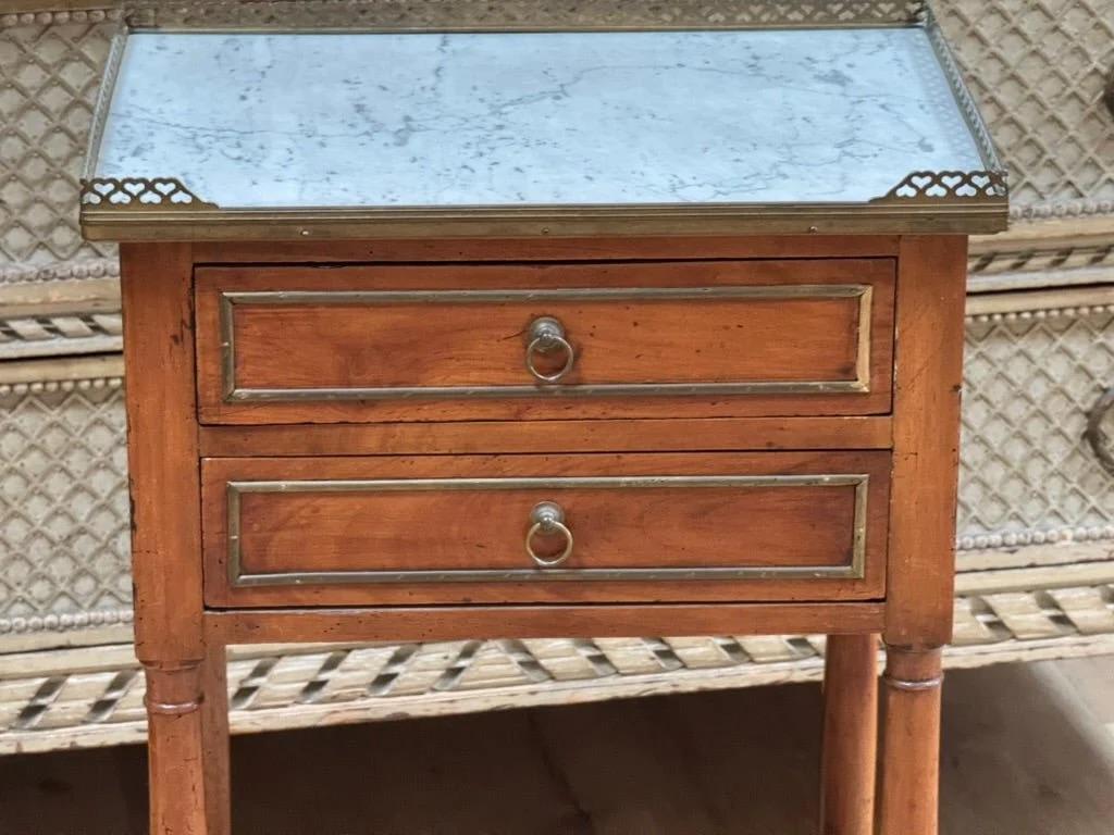 Side Table, French Directoire Marble-Top Circa 1800 In Good Condition For Sale In Charlottesville, VA