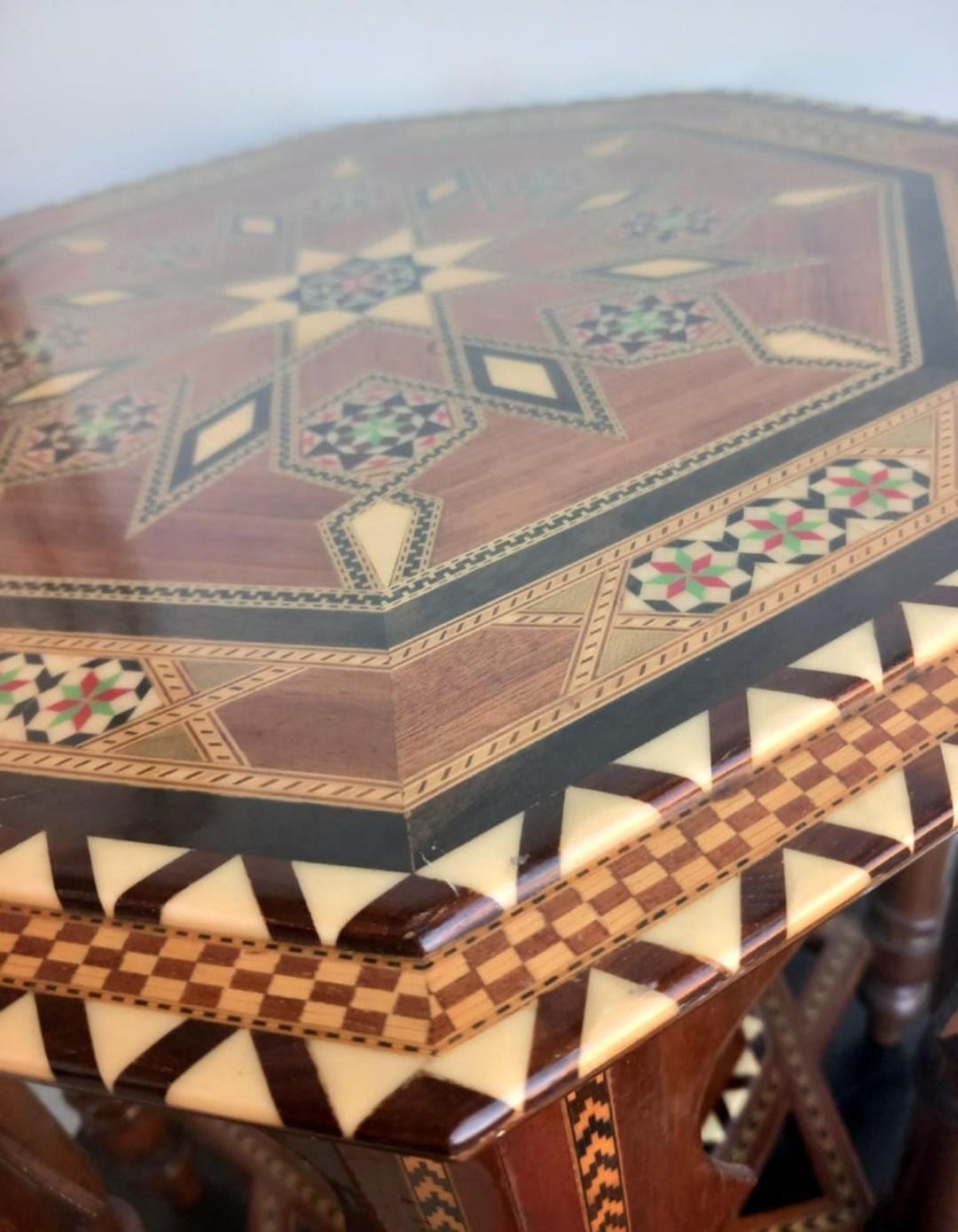 Table basse espagnole  Wood Wood Multicolore 20ème siècle en vente 3