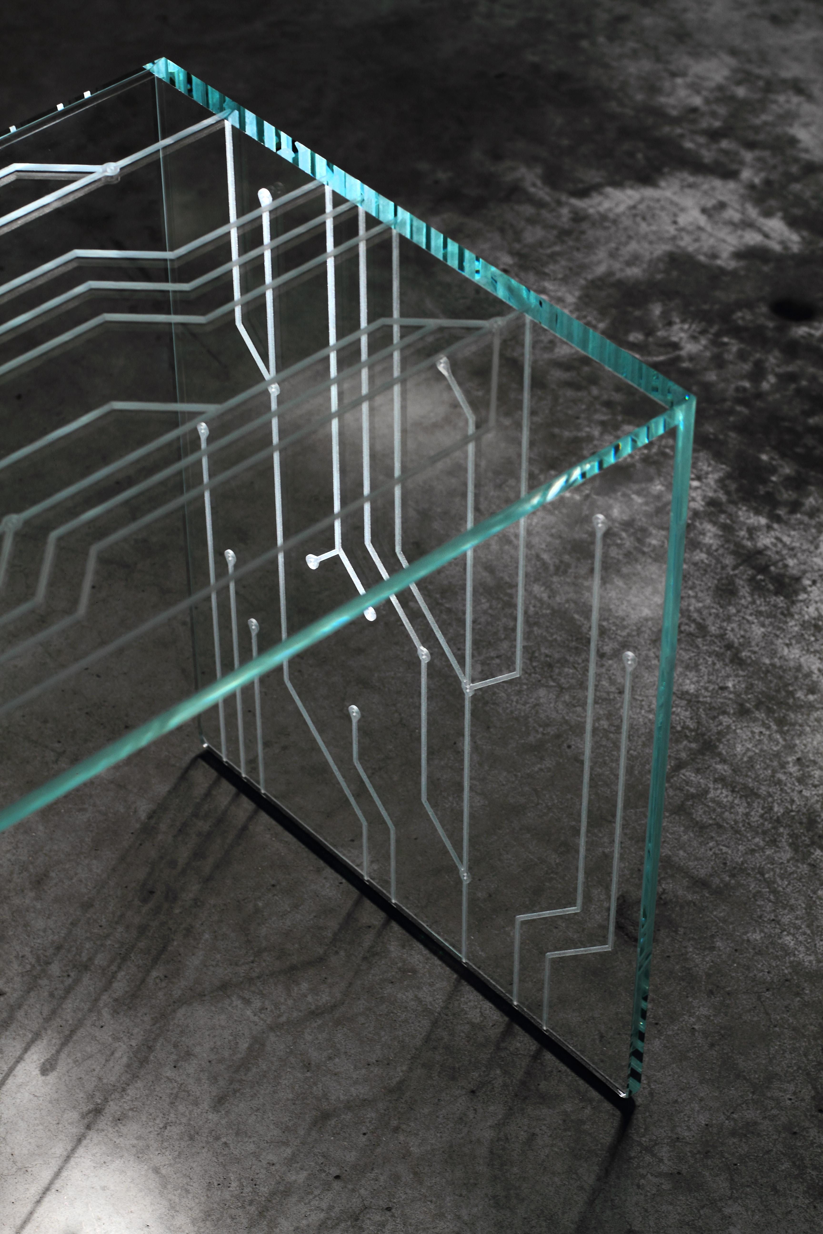 Table d'appoint Cristal Verre Gravures au laser Décoration Design/One Contemporary Italie en vente 2