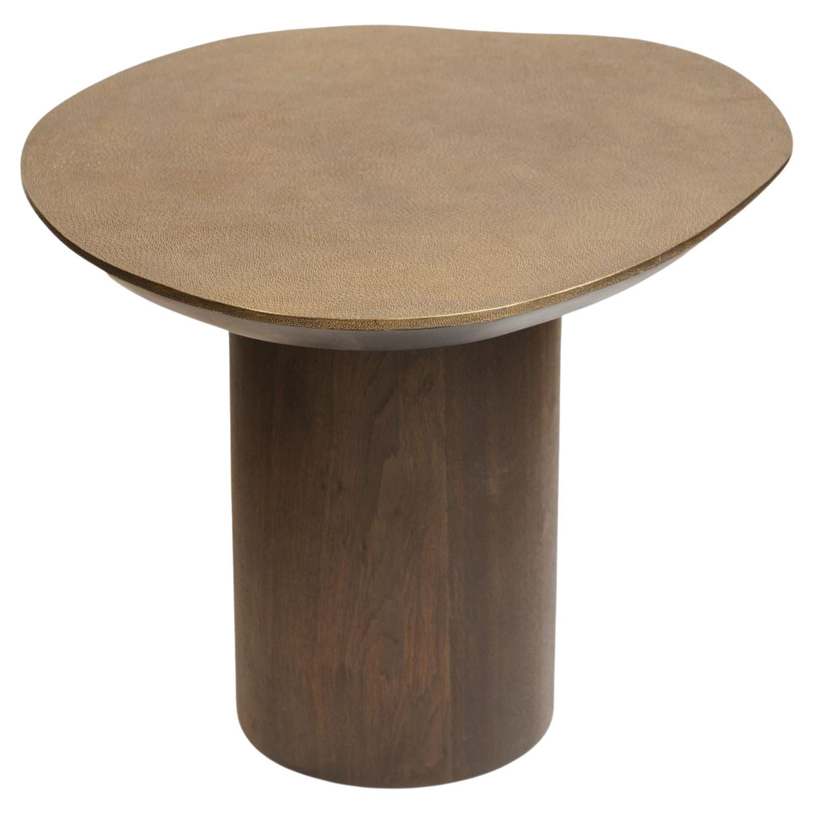 Side Table: Hammered brass and oak veneer L50 cm x L40cm H 53cm