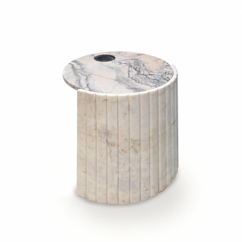 Brutalisme Table d'appoint en pierre de marbre naturel Helene aux tons noir, blanc, gris et rose en vente