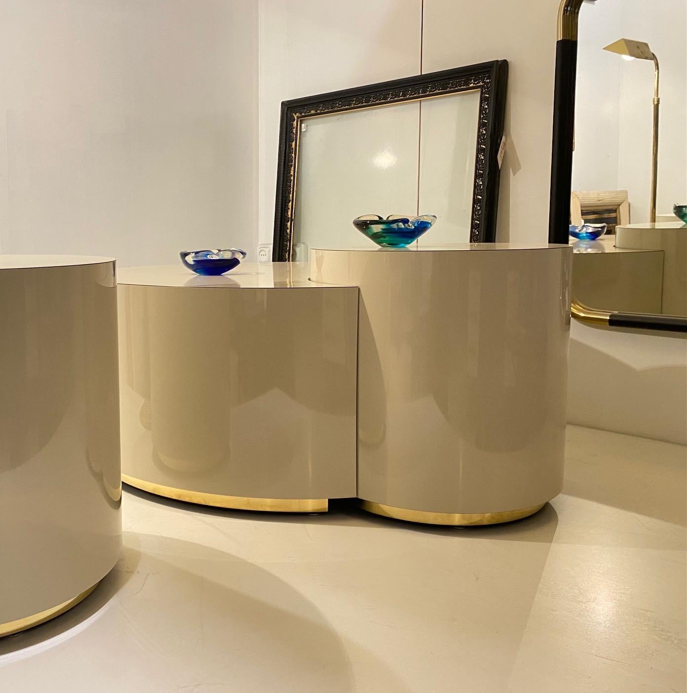 Mesa Auxiliar, Laminado Alto Brillo, Luna Llena o Media Luna, Artesanal, Talla S Español en venta