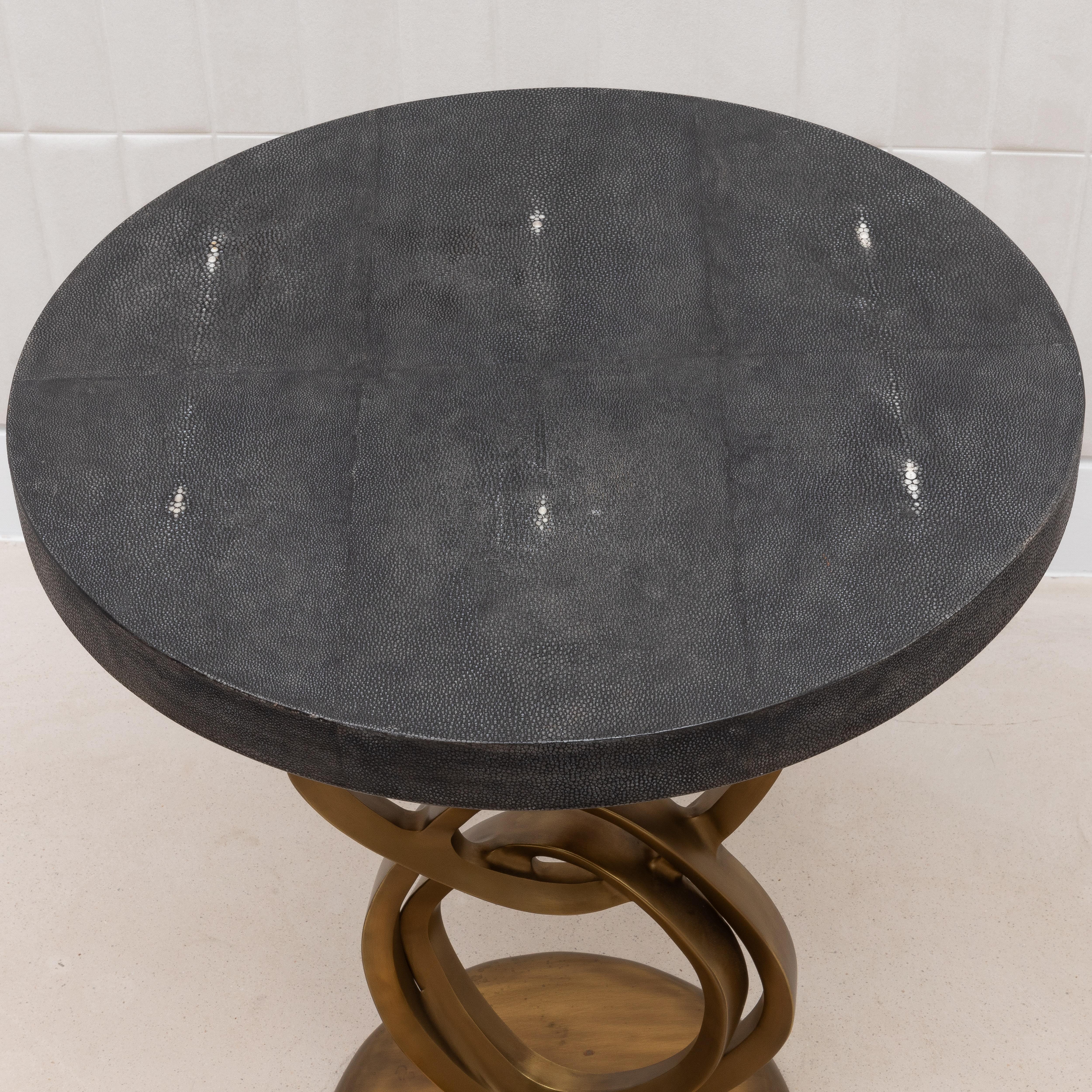 Side Table in Coal Black Shagreen with Bronze Patina Brass by Kifu Paris 3