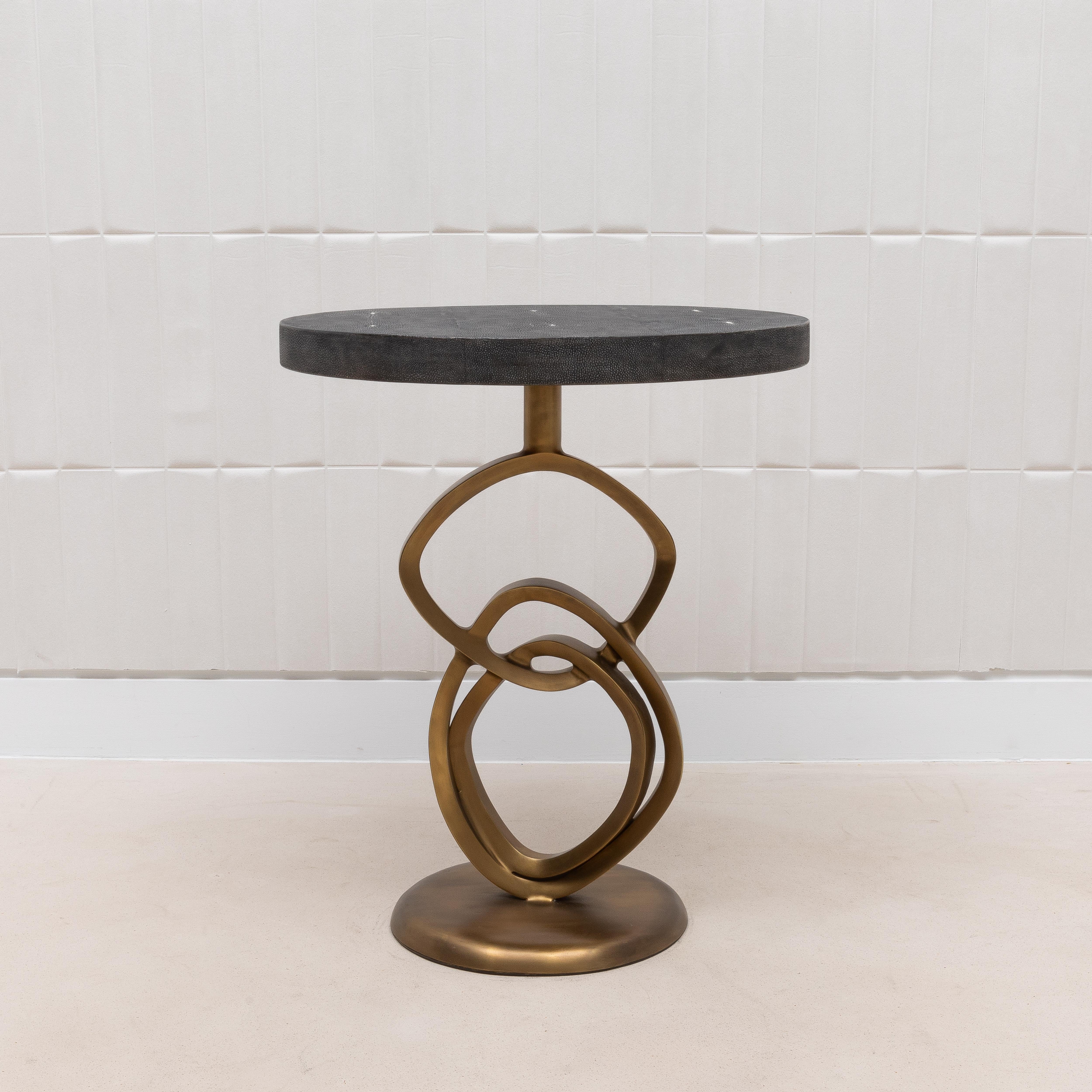Side Table in Coal Black Shagreen with Bronze Patina Brass by Kifu Paris In Excellent Condition In West Hollywood, CA
