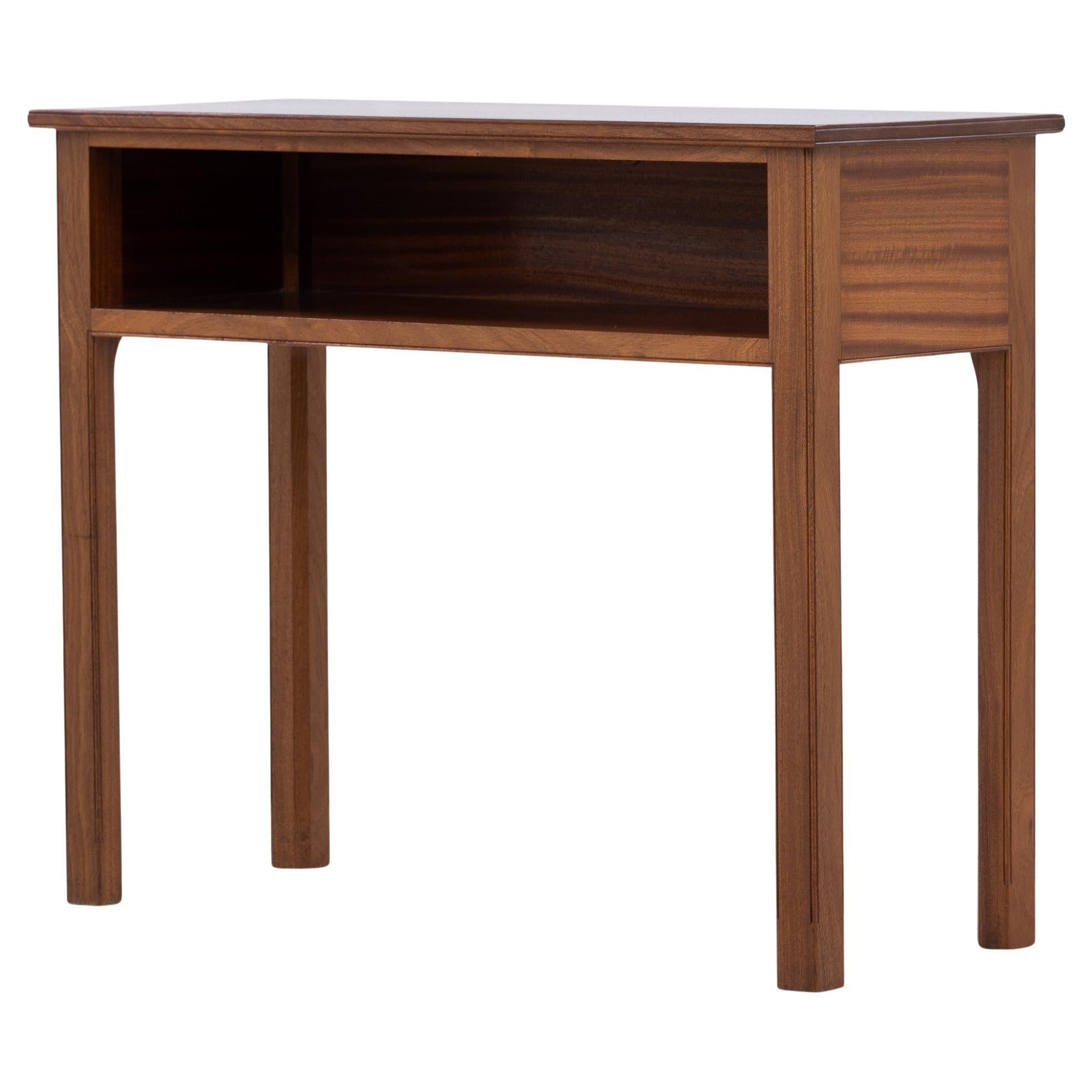 Side table in mahogany by Kaare Klint For Sale
