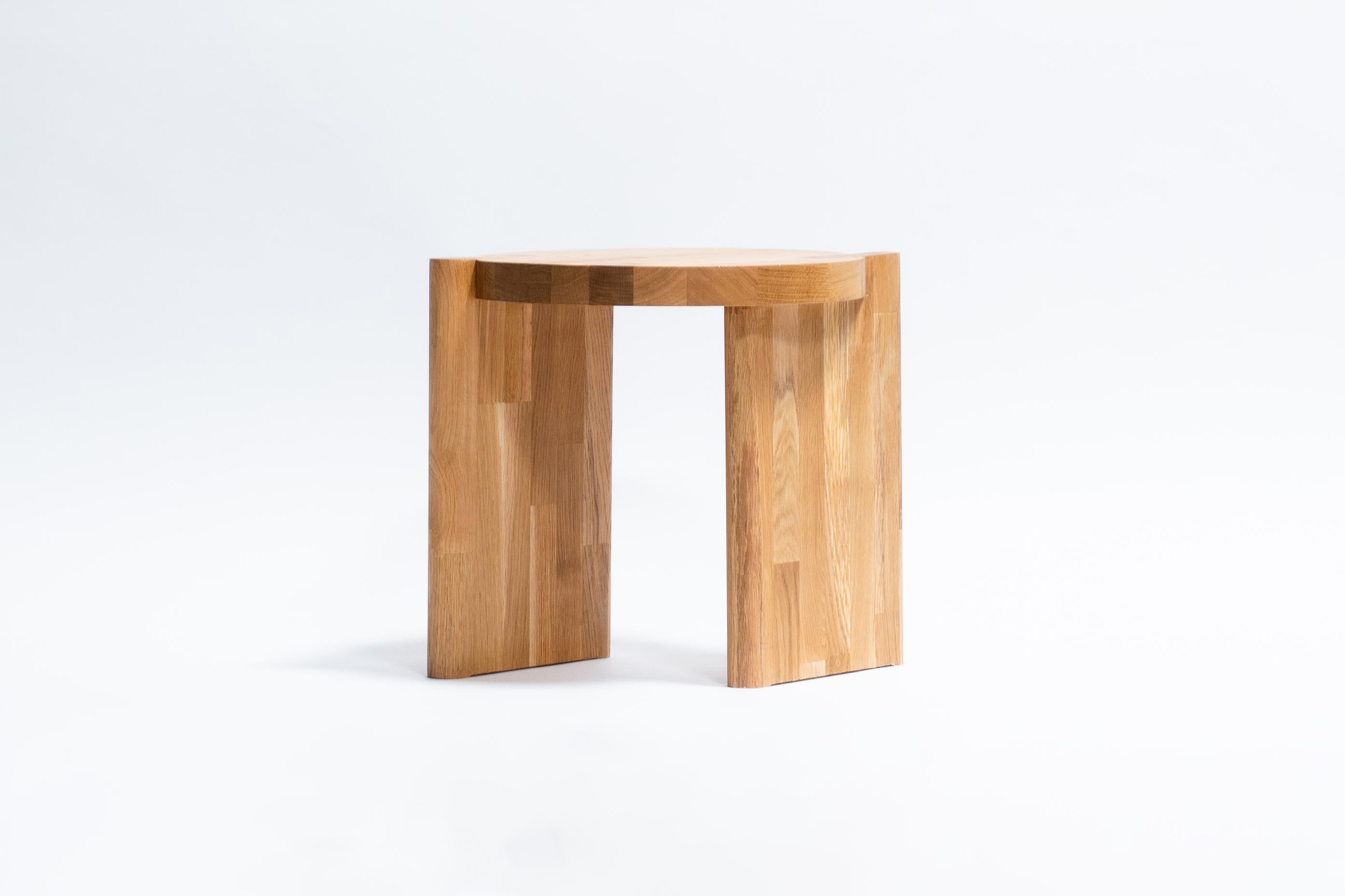 Shift Stool is constructed entirely from a single offcut from post-production waste in kitchen manufacturing.

The material consists of 40mm finger-jointed panels in solid walnut, oak, or beech.

Finger joints are revealed in select areas, serving