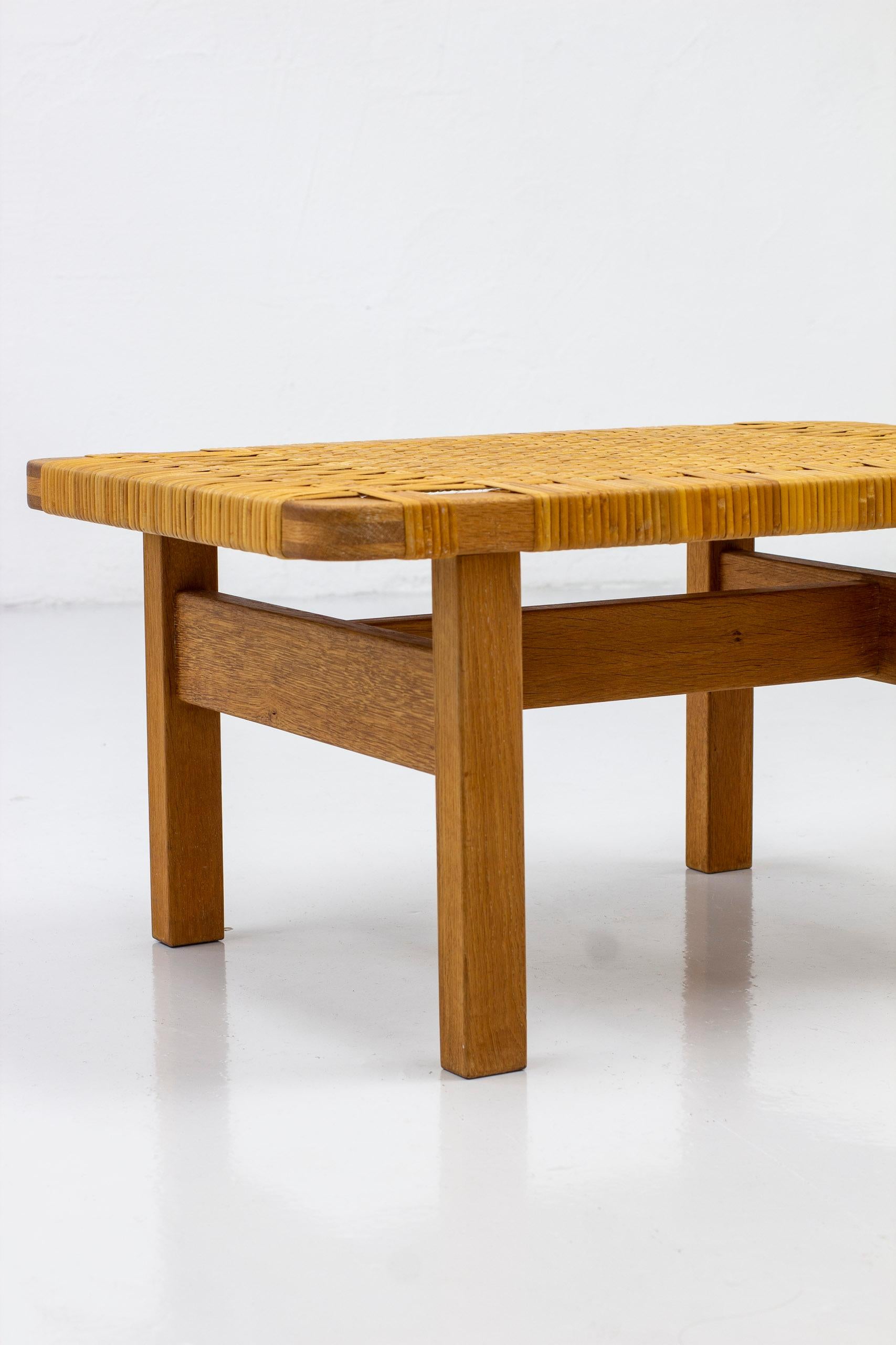 Side Table in Oka and Cane by Børge Mogensen for Fredericia, Denmark, 1950s For Sale 1