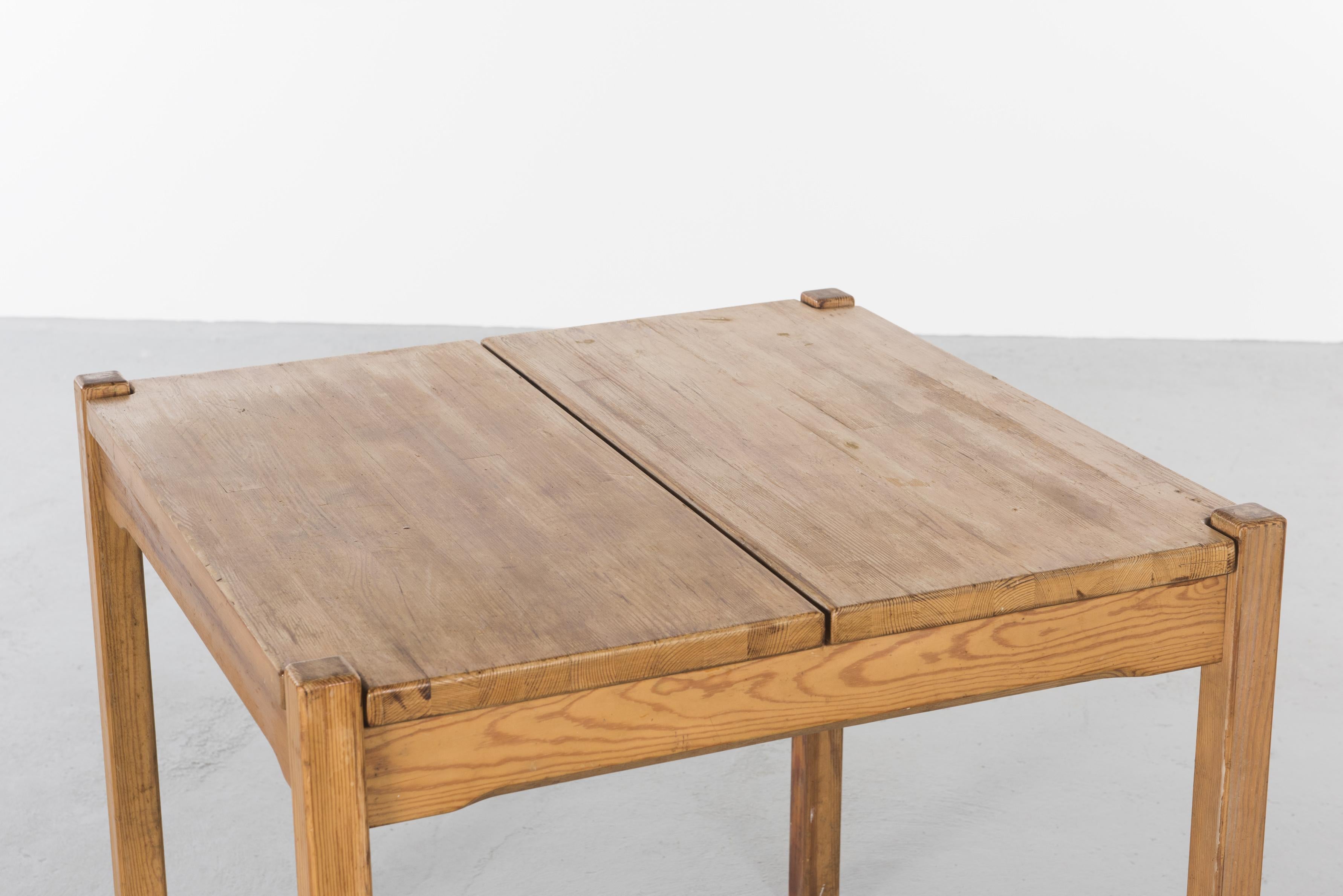 Side Table in Pine by Ilmari Tapiovaara for Laukaan Pu, circa 1960 2