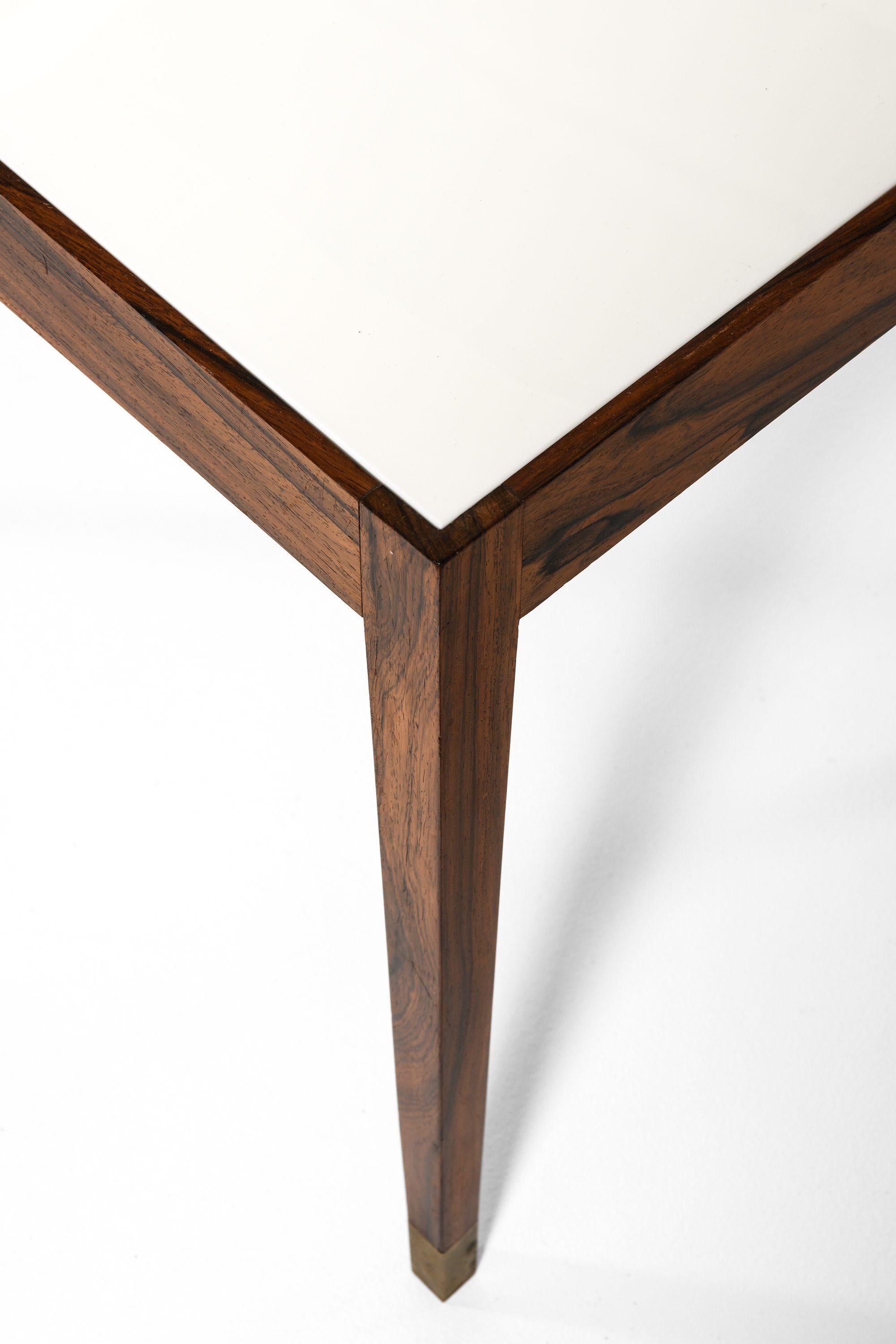 Table d'appoint en palissandre et verre, années 1960 Bon état - En vente à Limhamn, Skåne län