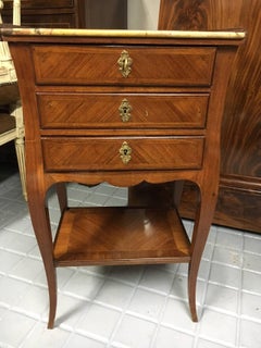 Tavolino  Stile Luigi XV con piano in marmo, XIX secolo