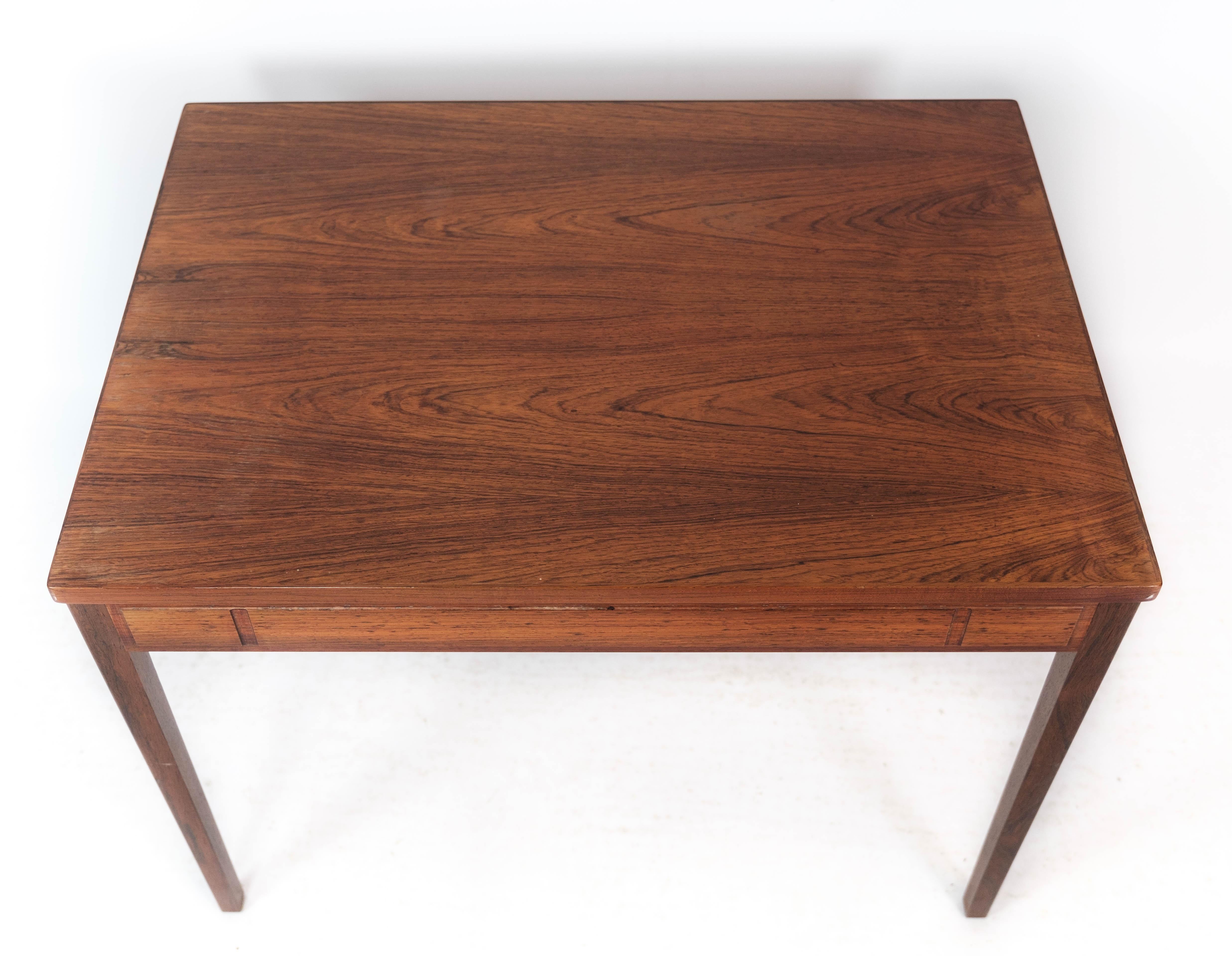 Mid-Century Modern Side Table Made In Rosewood Of Danish Design From 1960s For Sale