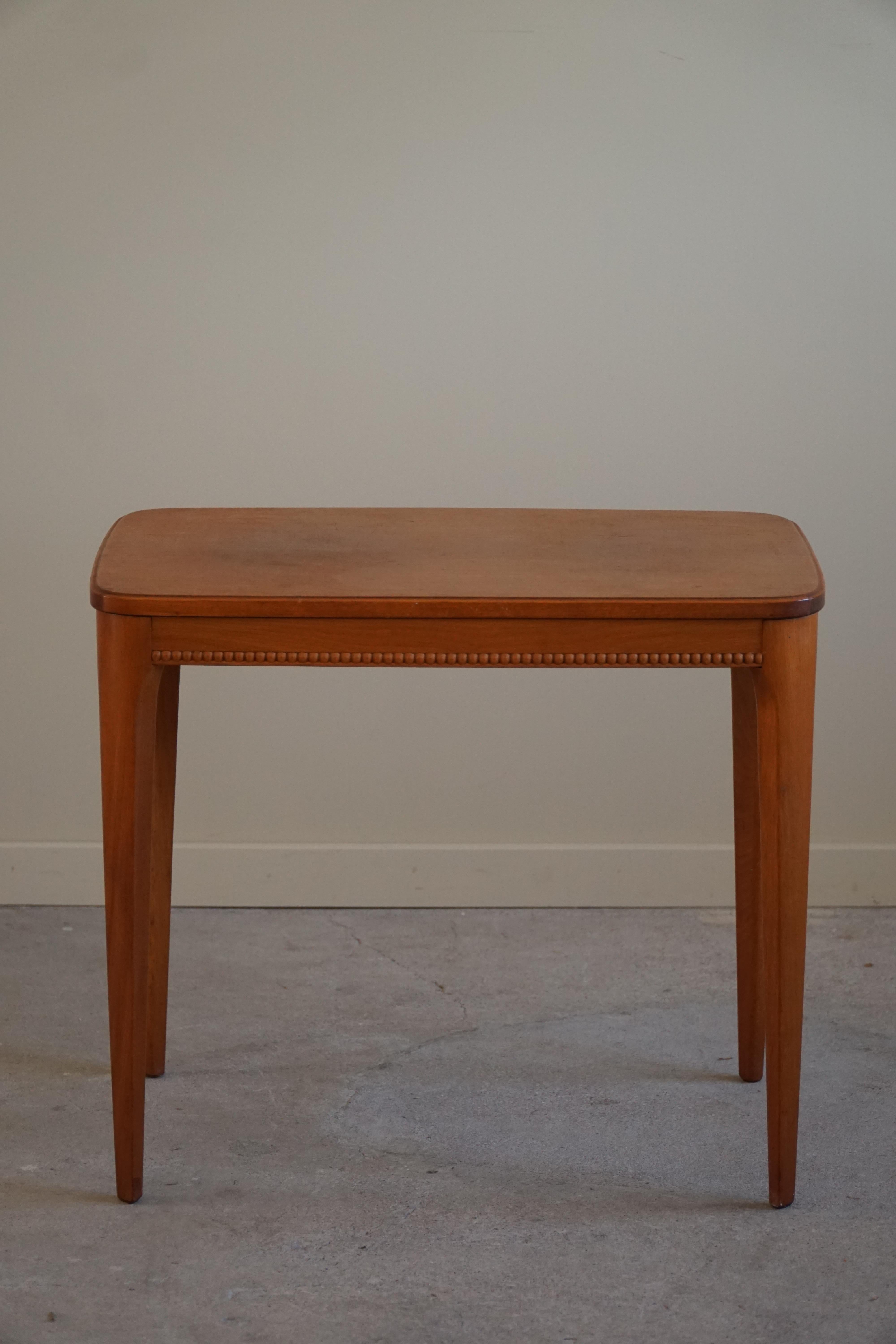 Table d'appoint en teck, Danish Mid Century Modern, années 1950 en vente 6